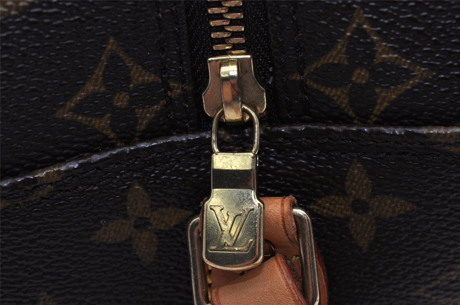 Authentic Louis Vuitton Monogram Blois Shoulder Cross Body Bag M51221 LV 8083I