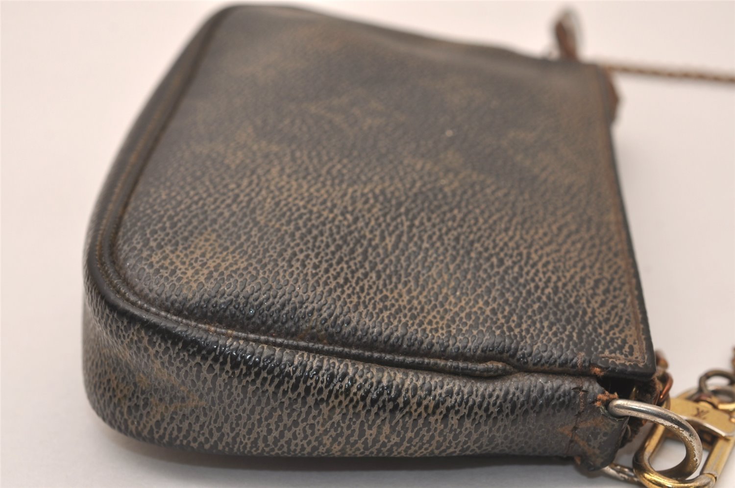 Authentic Louis Vuitton Monogram Mini Pochette Accessoires Pouch M58009 LV 8085J