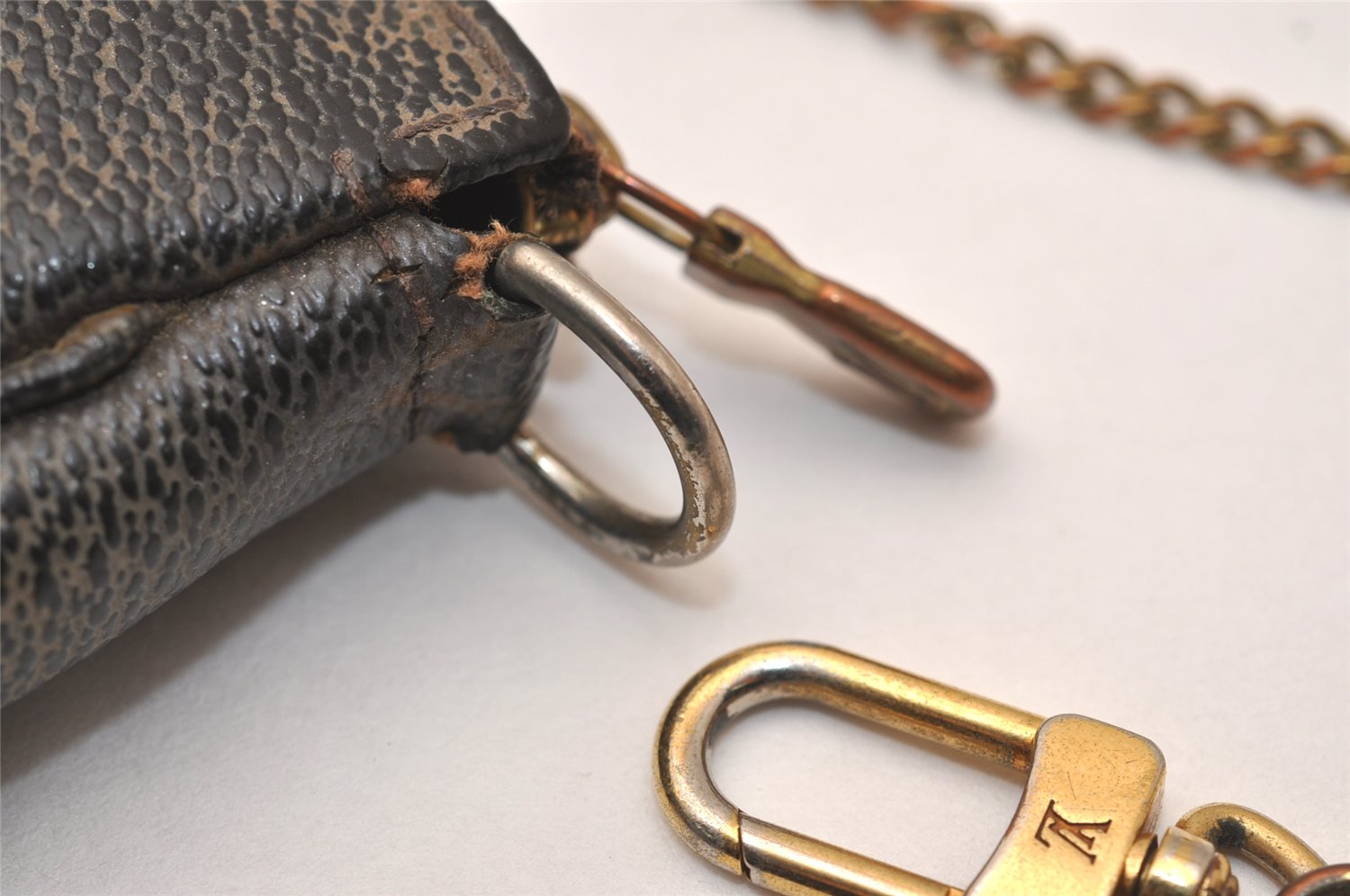 Authentic Louis Vuitton Monogram Mini Pochette Accessoires Pouch M58009 LV 8085J