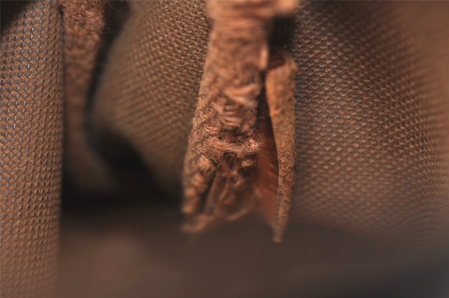 Authentic Louis Vuitton Monogram Mini Pochette Accessoires Pouch M58009 LV 8085J