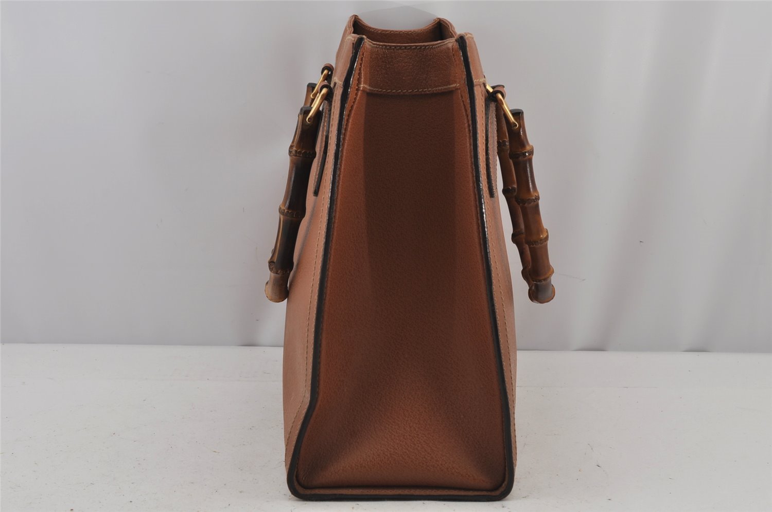 Authentic GUCCI Bamboo Shoulder Hand Bag Leather Brown Junk 8086J