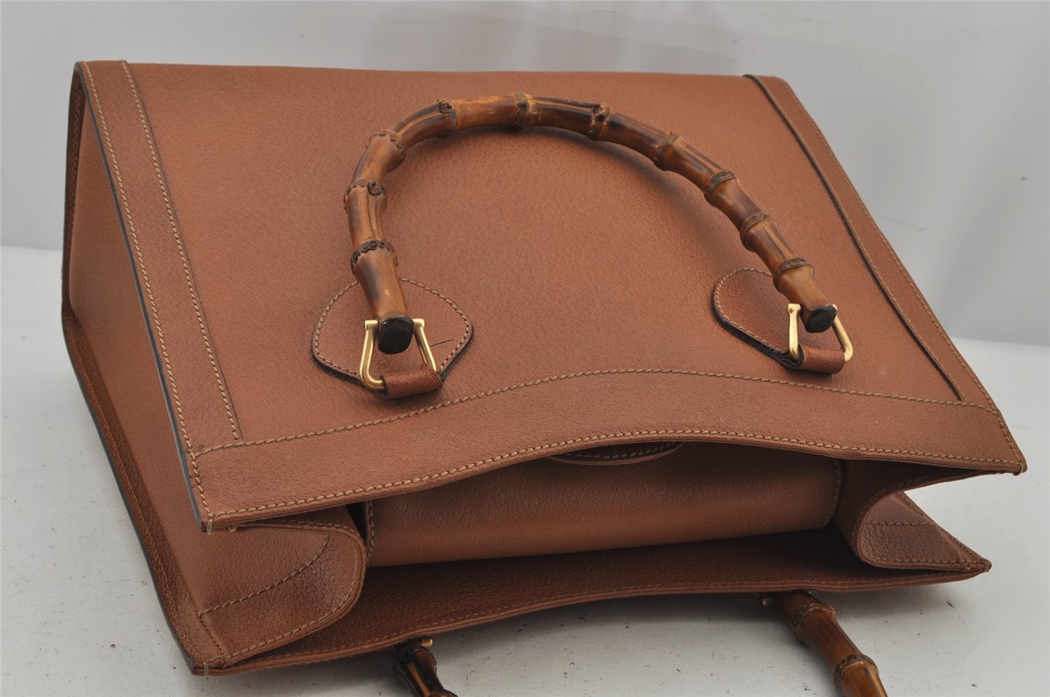 Authentic GUCCI Bamboo Shoulder Hand Bag Leather Brown Junk 8086J