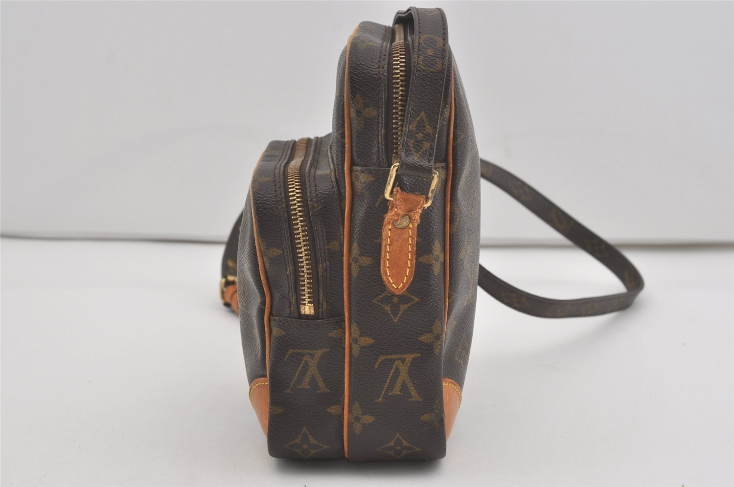 Authentic Louis Vuitton Monogram Amazone Shoulder Cross Body Bag M45236 LV 8087I