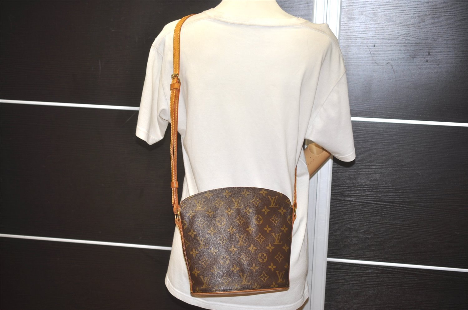 Authentic Louis Vuitton Monogram Drouot Shoulder Cross Body Bag M51290 LV 8088I