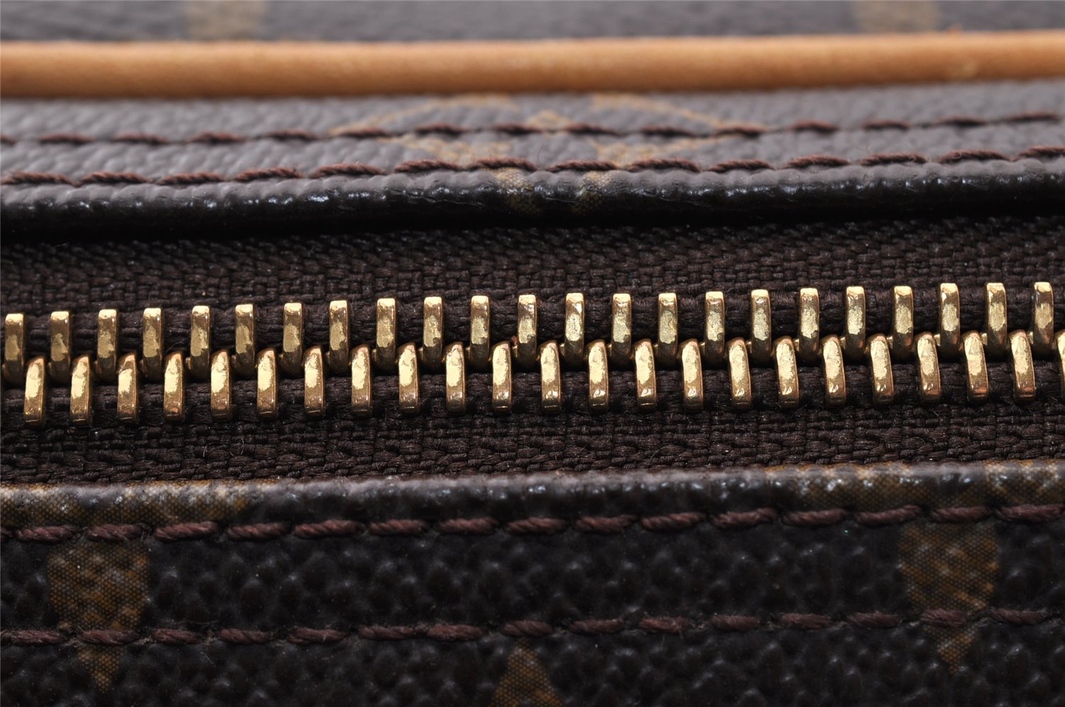 Authentic Louis Vuitton Monogram Reporter PM Shoulder Cross Bag M45254 LV 8095I