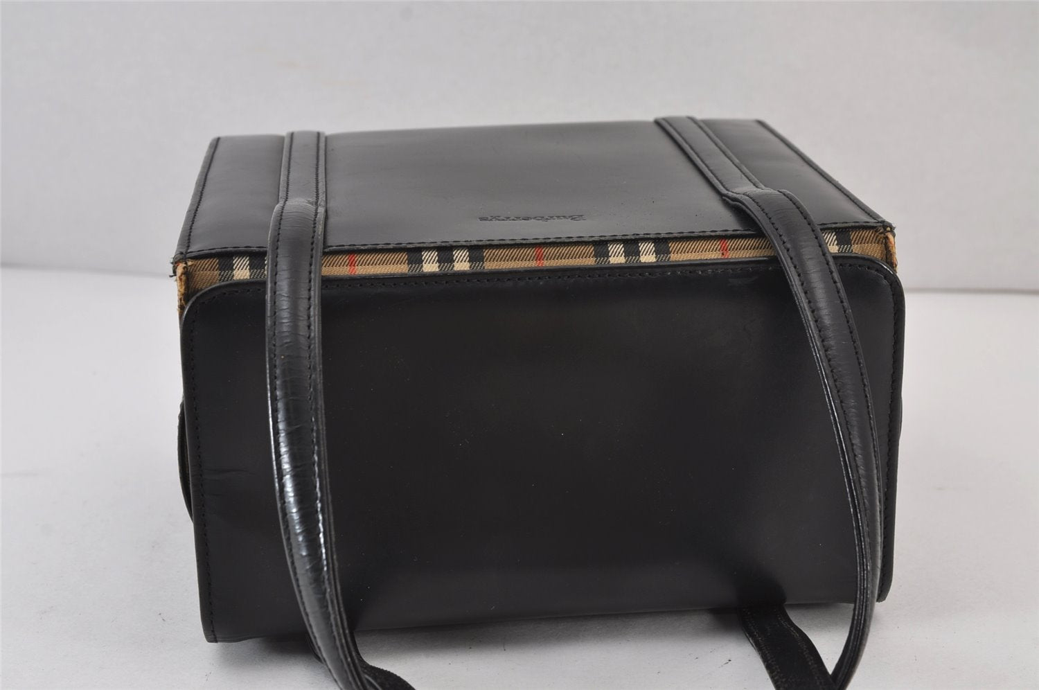 Authentic Burberrys Vintage Nova Check Leather Shoulder Hand Bag Black 8097J