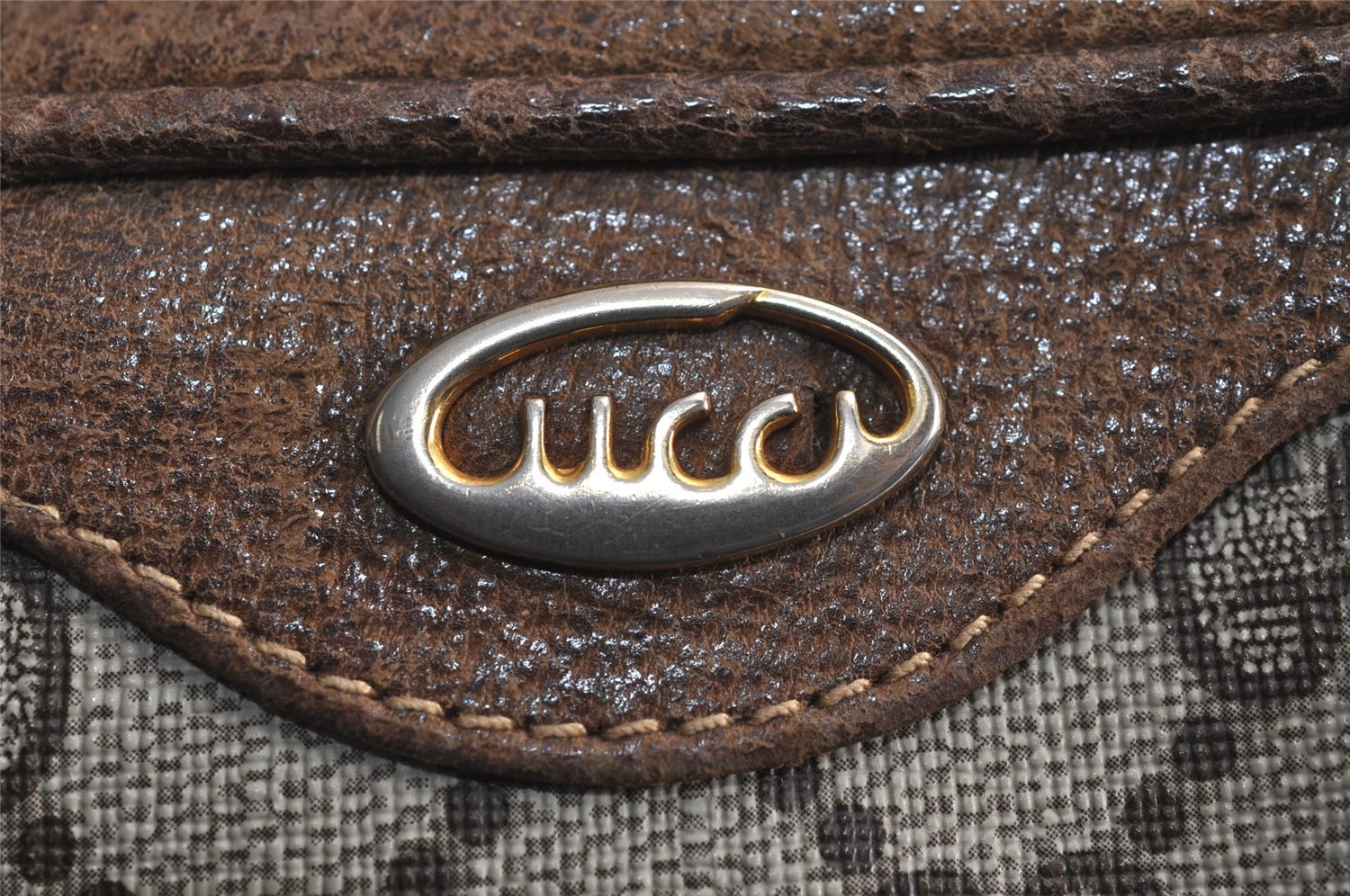 Authentic GUCCI Shoulder Cross Body Bag Purse GG PVC Leather Brown 8099J