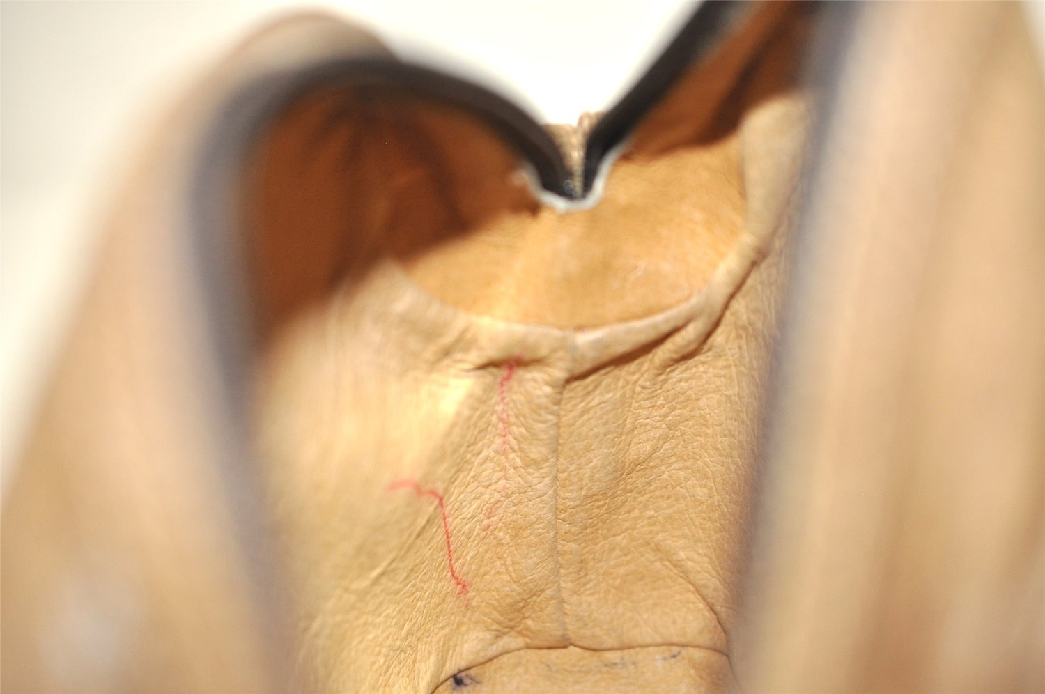 Authentic GUCCI Shoulder Cross Body Bag Purse GG PVC Leather Brown 8099J