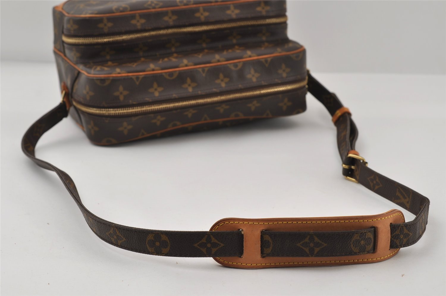 Authentic Louis Vuitton Monogram Nile Shoulder Cross Body Bag M45244 LV 8101I