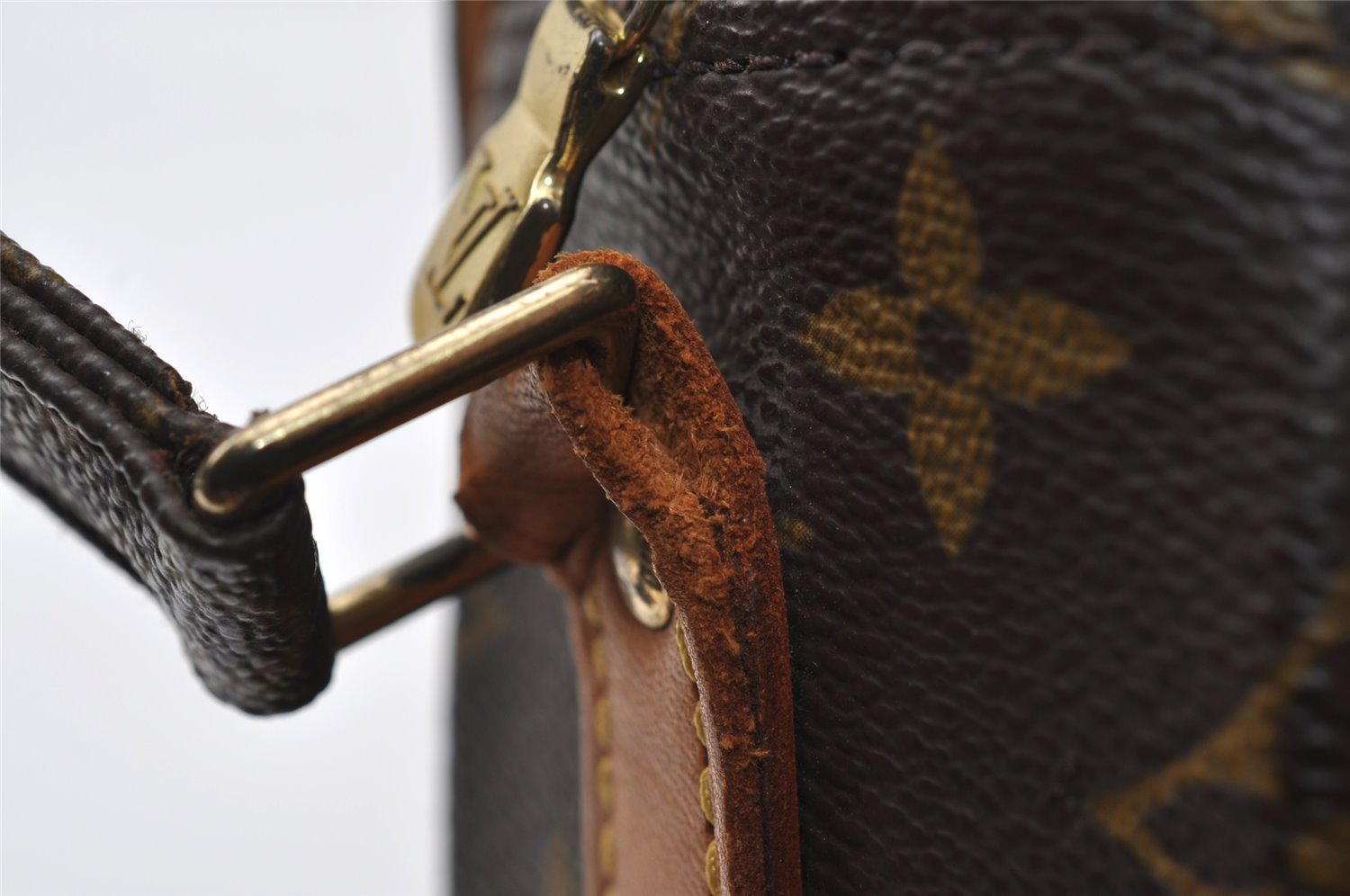 Authentic Louis Vuitton Monogram Nile Shoulder Cross Body Bag M45244 LV 8101I