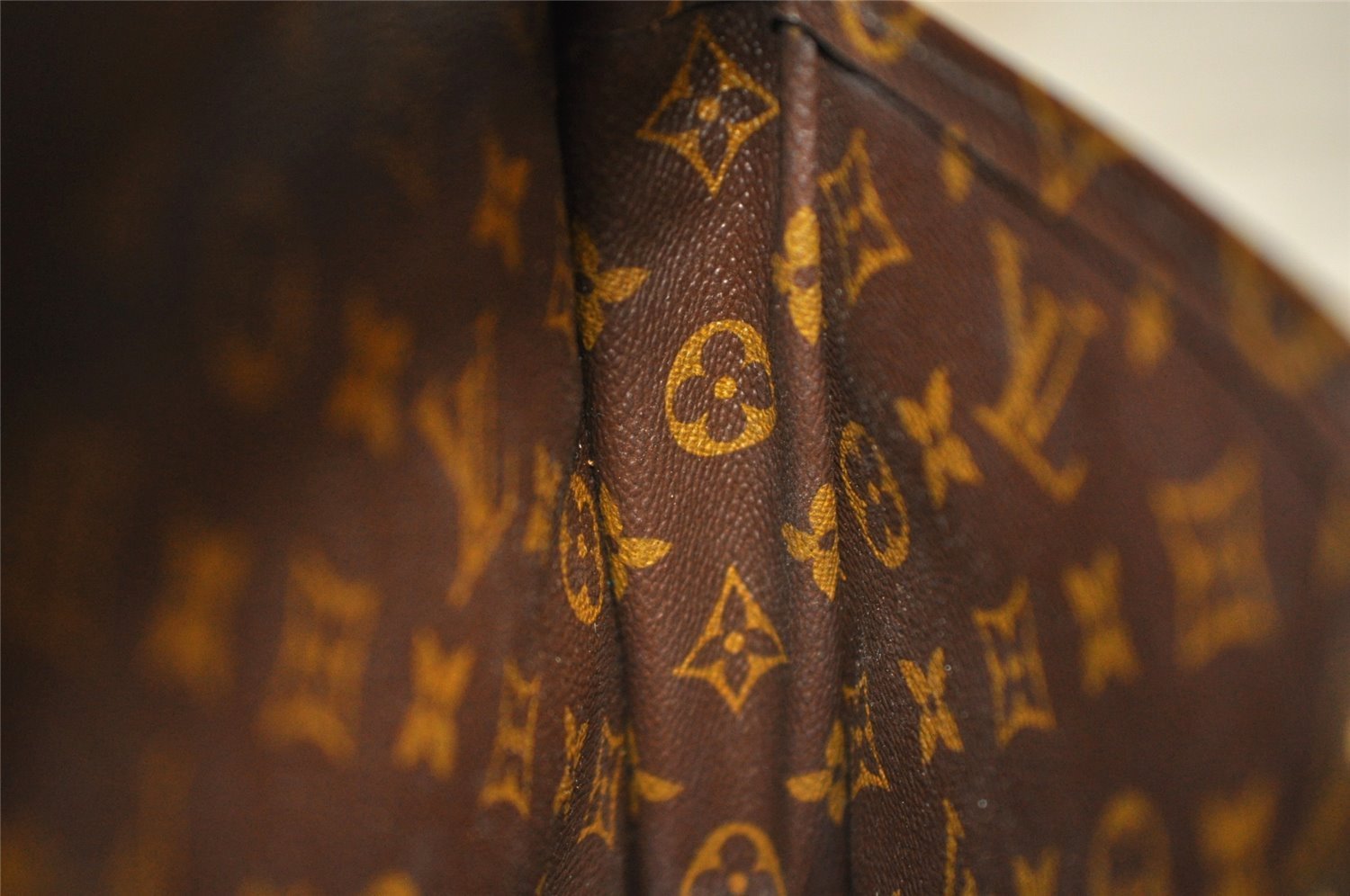 Auth Louis Vuitton Monogram Portable Serviette Desktop Shoulder Bag Junk 8104I