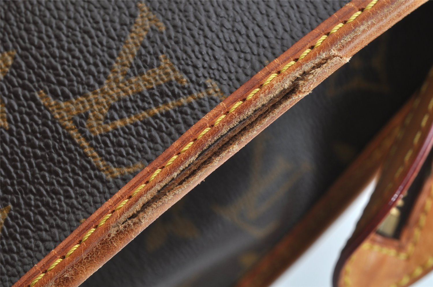 Authentic Louis Vuitton Monogram Popincourt Haut Shoulder Bag M40007 LV 8107I