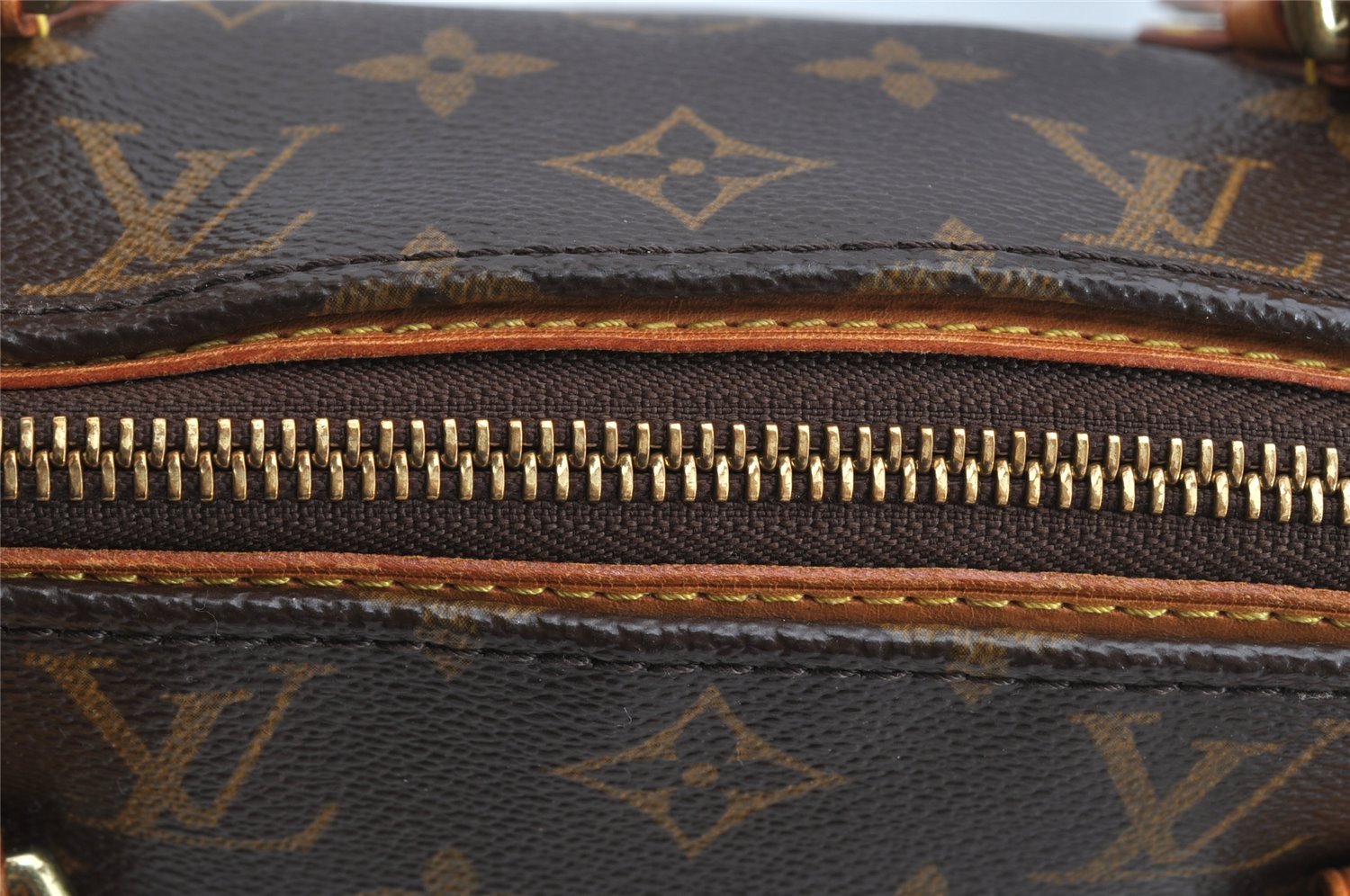 Authentic Louis Vuitton Monogram Popincourt Haut Shoulder Bag M40007 LV 8107I