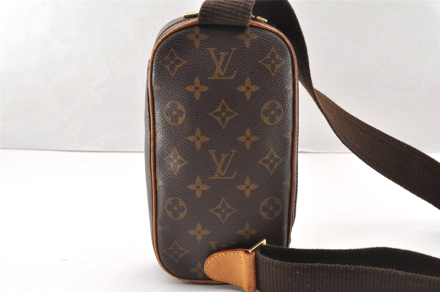 Authentic Louis Vuitton Monogram Pochette Gange Waist Body Bag M51870 LV 8109I