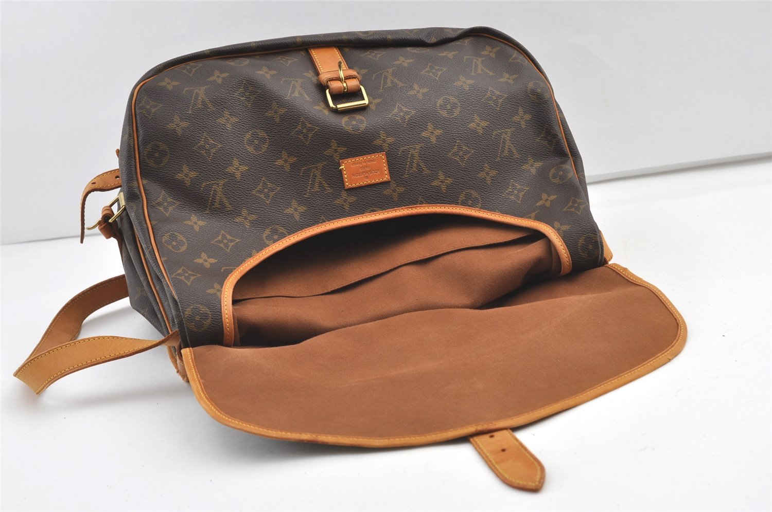 Authentic Louis Vuitton Monogram Saumur 35 Shoulder Cross Bag M42254 LV 8109J