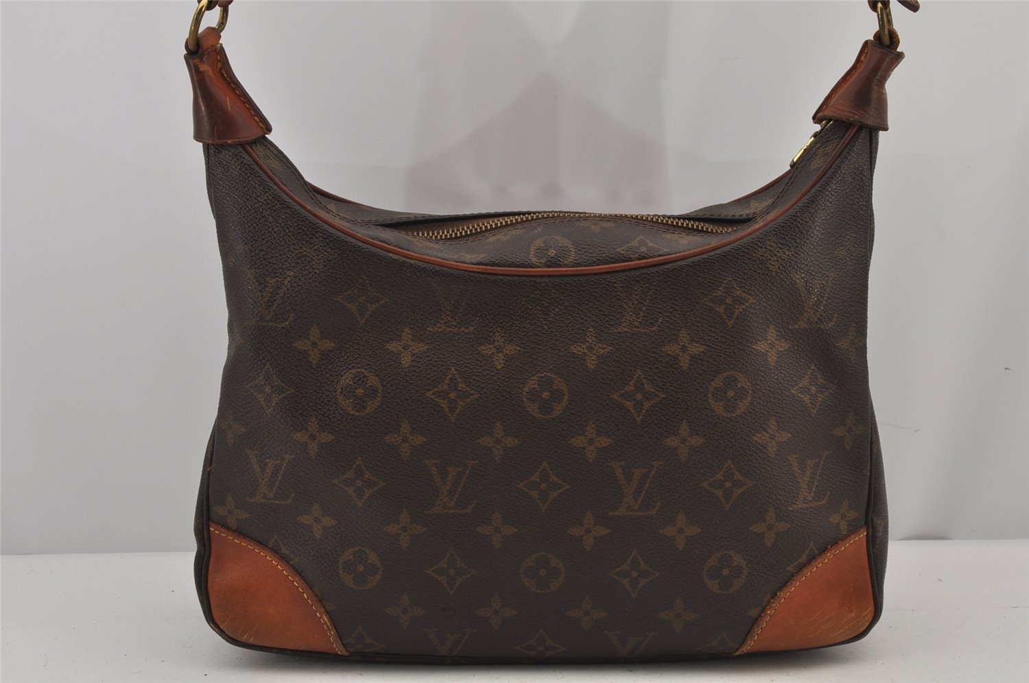 Authentic Louis Vuitton Monogram Boulogne 30 Shoulder Cross Bag M52165 LV 8110J