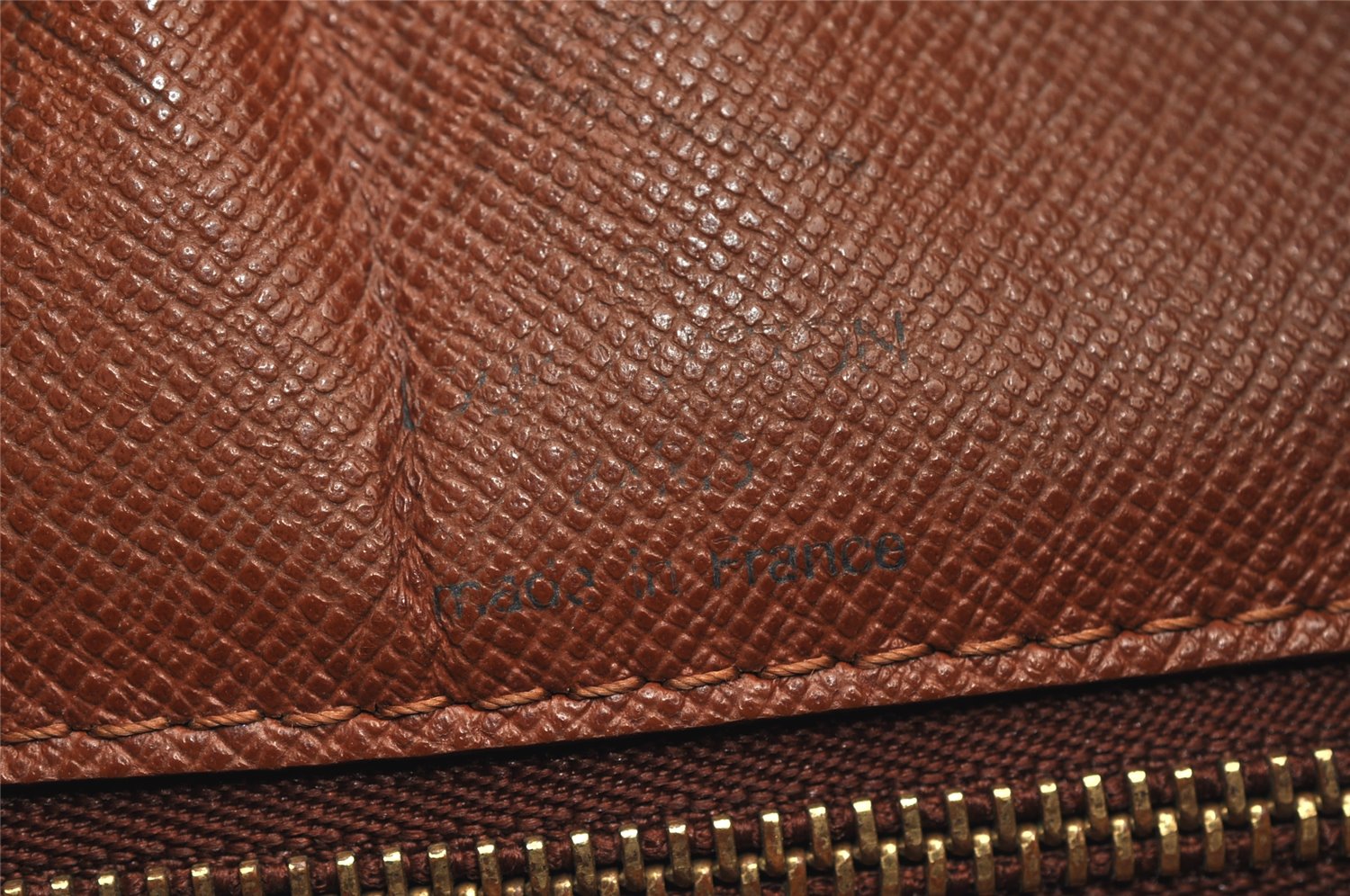 Authentic Louis Vuitton Monogram Boulogne 30 Shoulder Cross Bag M52165 LV 8110J