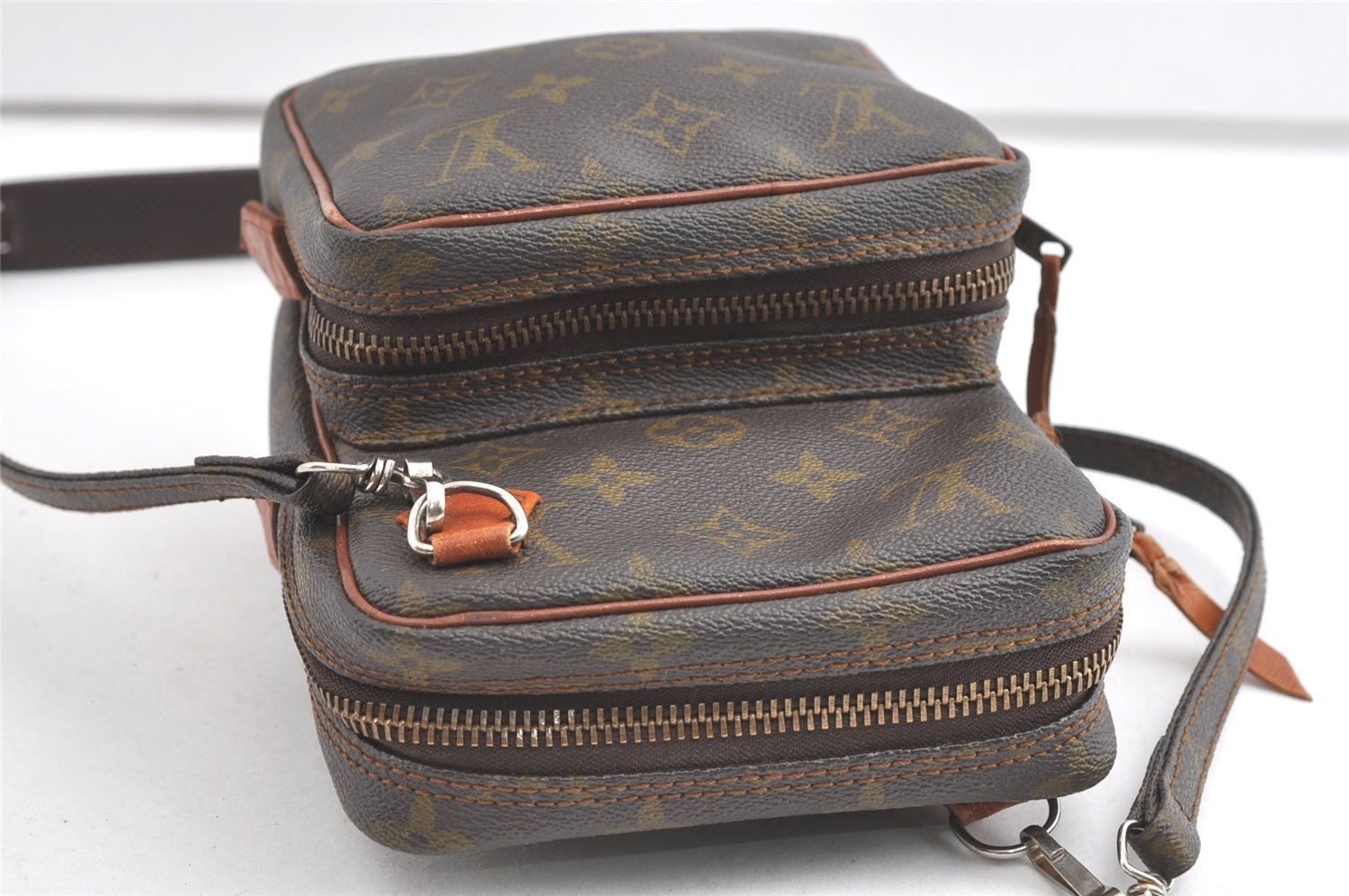 Authentic Louis Vuitton Monogram Amazone Shoulder Cross Body Bag Old Model 8114J
