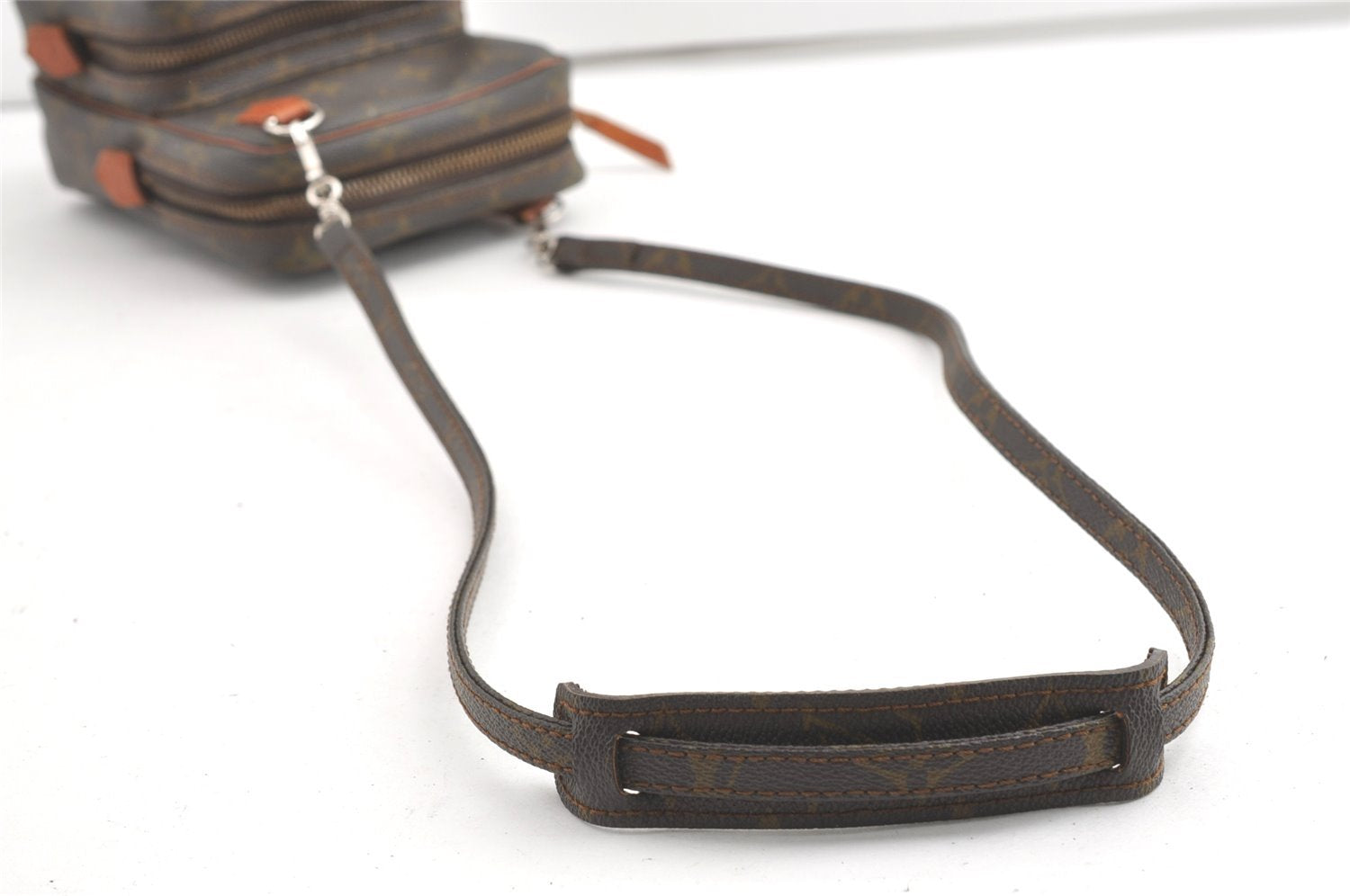 Authentic Louis Vuitton Monogram Amazone Shoulder Cross Body Bag Old Model 8114J