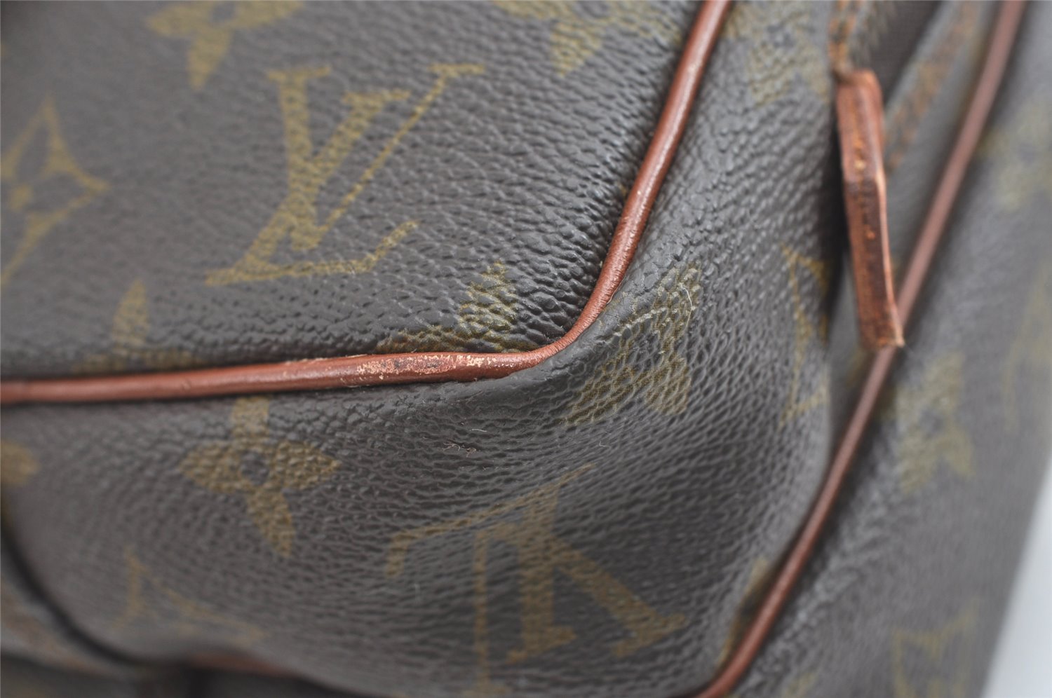 Authentic Louis Vuitton Monogram Amazone Shoulder Cross Body Bag Old Model 8114J