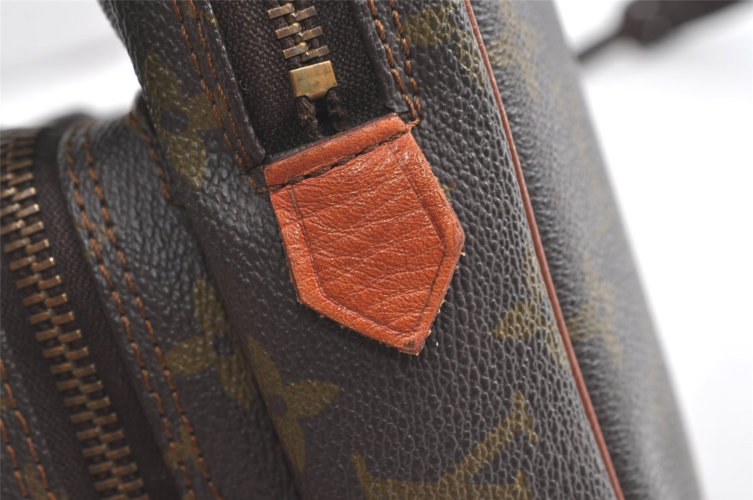 Authentic Louis Vuitton Monogram Amazone Shoulder Cross Body Bag Old Model 8114J