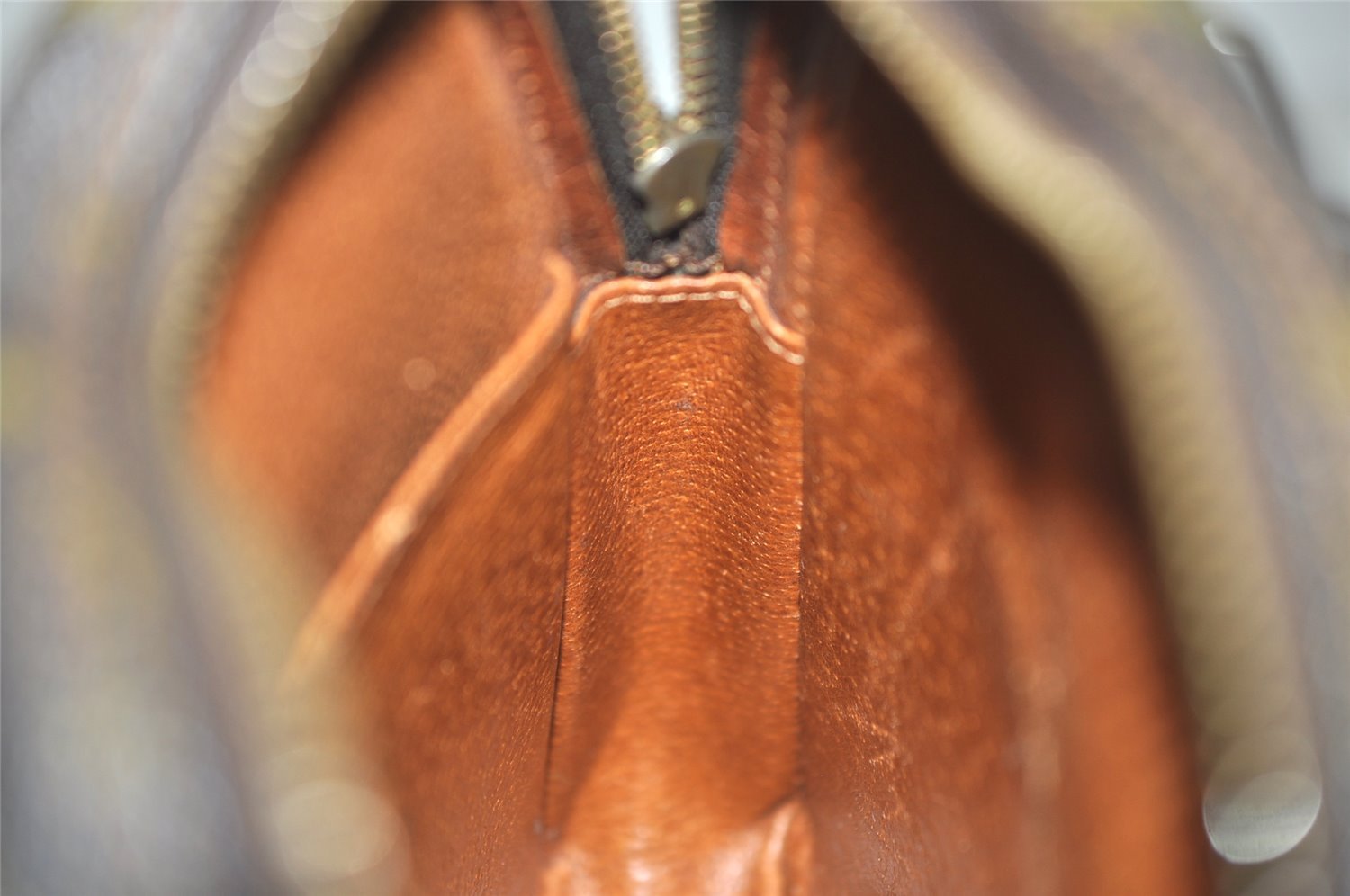 Authentic Louis Vuitton Monogram Amazone Shoulder Cross Body Bag Old Model 8114J