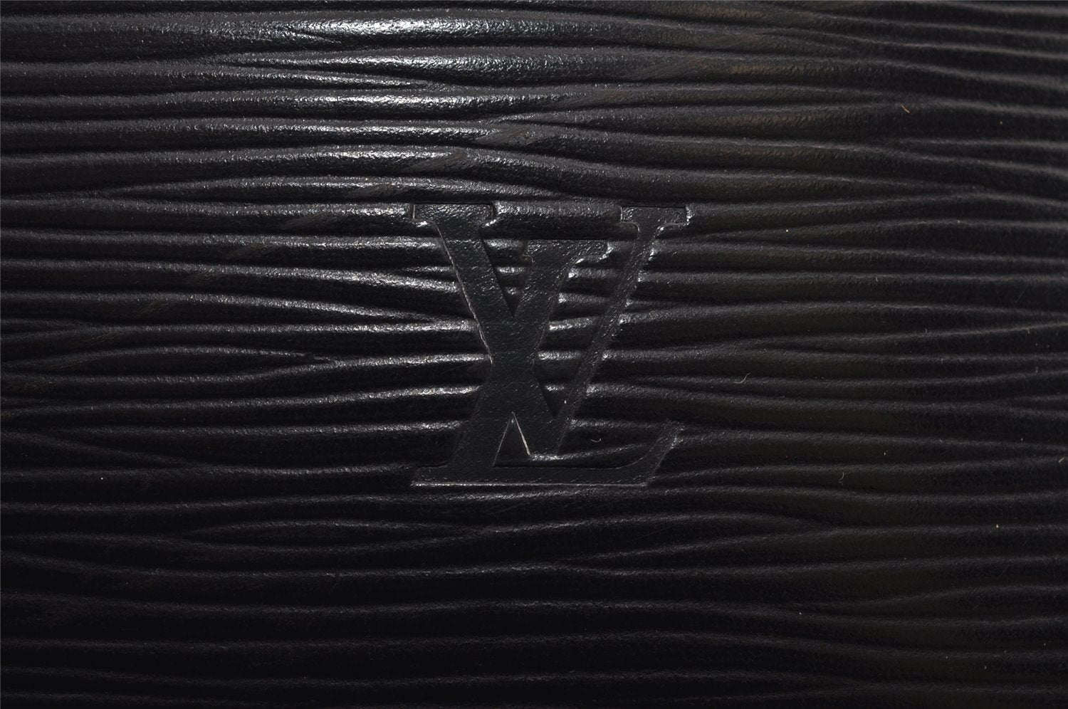 Authentic Louis Vuitton Epi Lussac Shoulder Tote Bag Black M52282 LV 8116J
