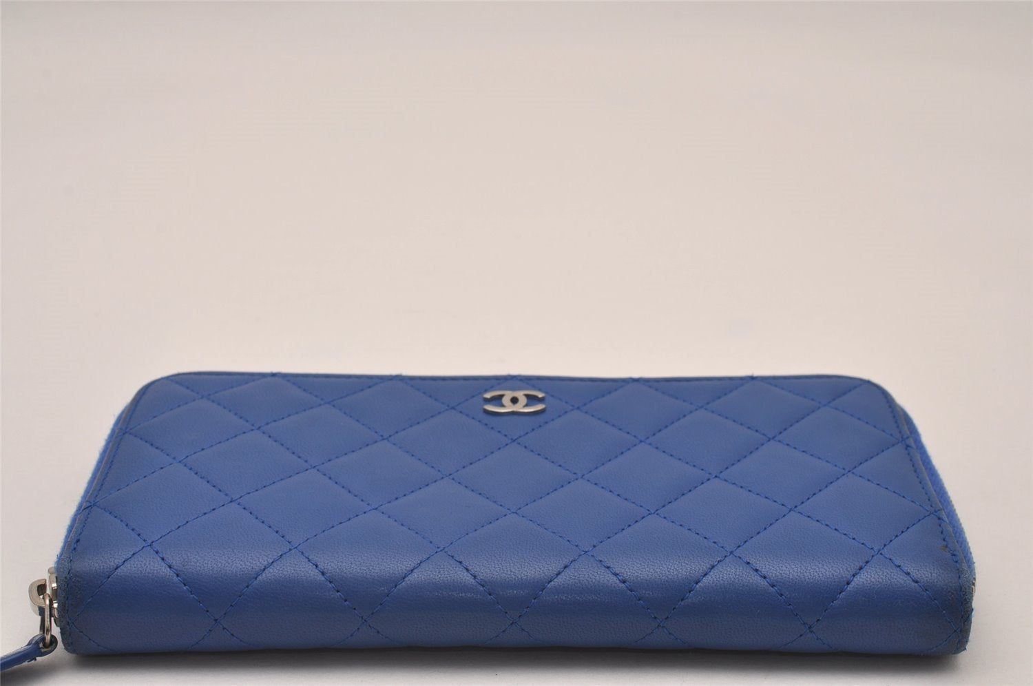 Authentic CHANEL Lamb Skin Matelasse Vintage Long Wallet Purse Blue CC Box 8117I