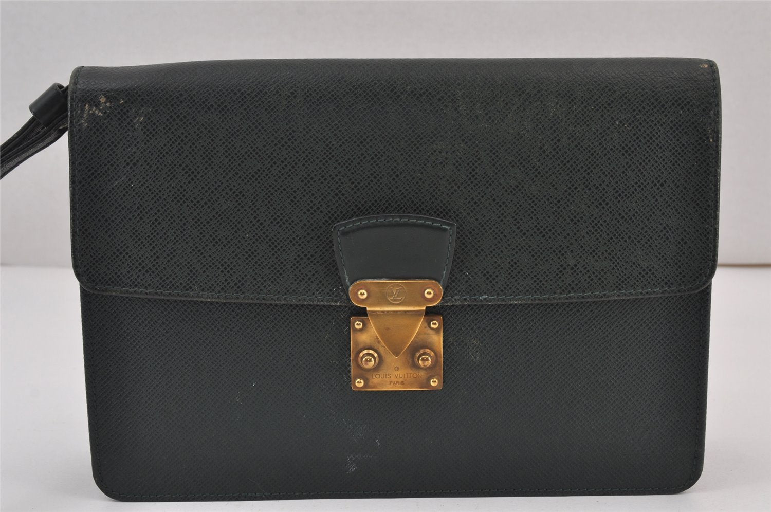 Authentic Louis Vuitton Taiga Pochette Kourad Clutch Bag Green M30194 LV 8119J