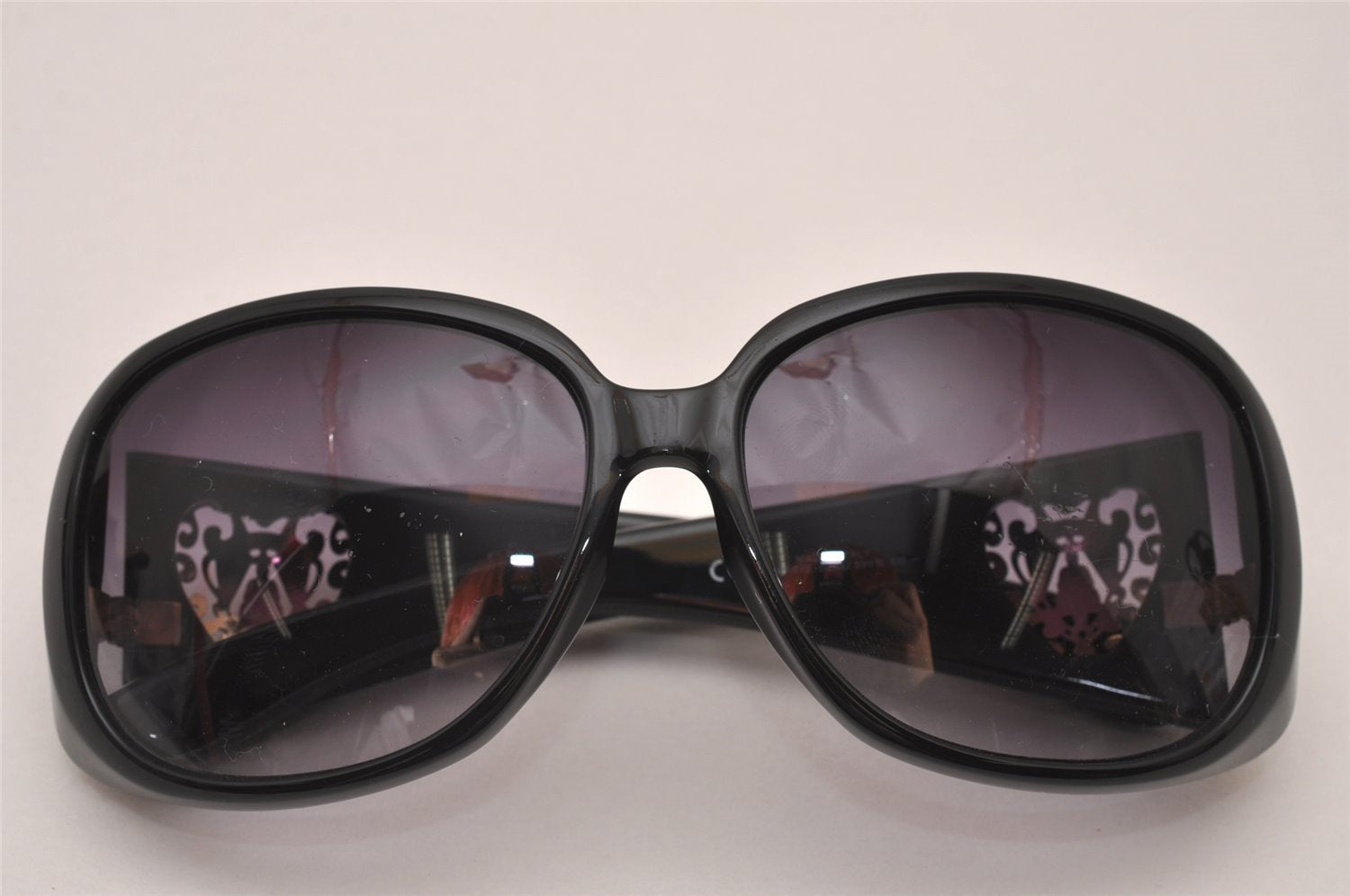 Authentic GUCCI Vintage Heart Crest Sunglasses GG 3067/F/S Plastic Black 8121I