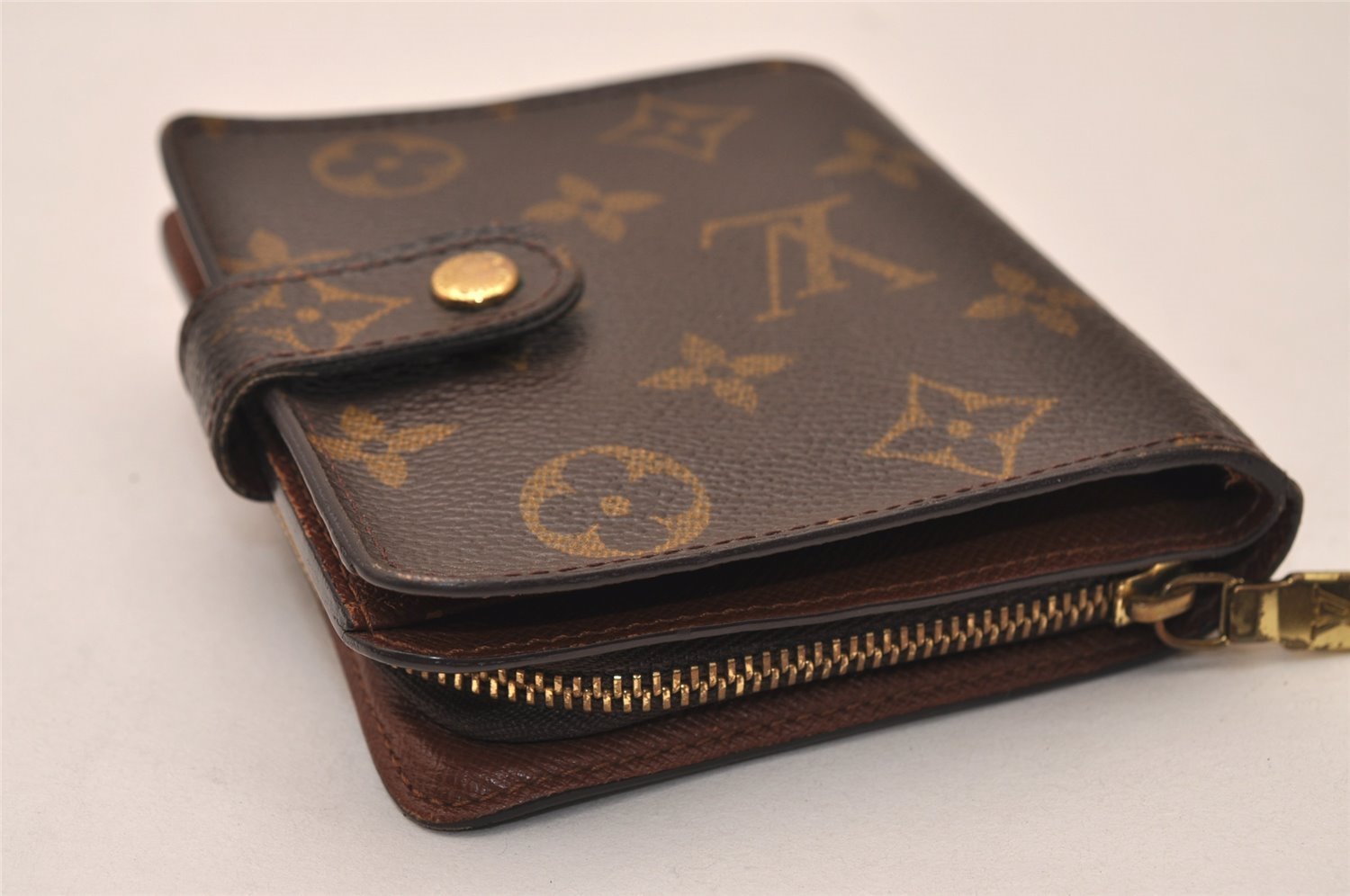 Authentic Louis Vuitton Monogram Compact Zip Bifold Wallet Purse M61667 LV 8130J