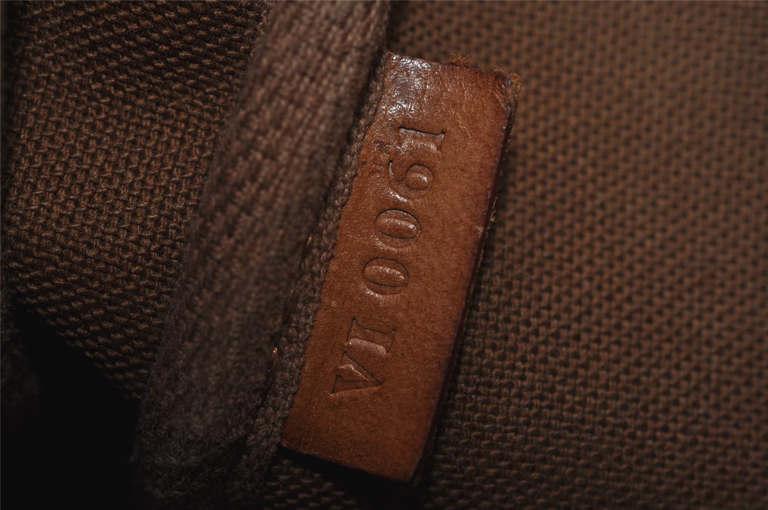 Authentic Louis Vuitton Monogram Pochette Accessoires Pouch M51980 LV 8131I