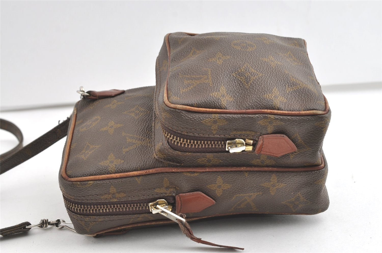 Authentic Louis Vuitton Monogram Amazone Shoulder Cross Body Bag Old Model 8135J