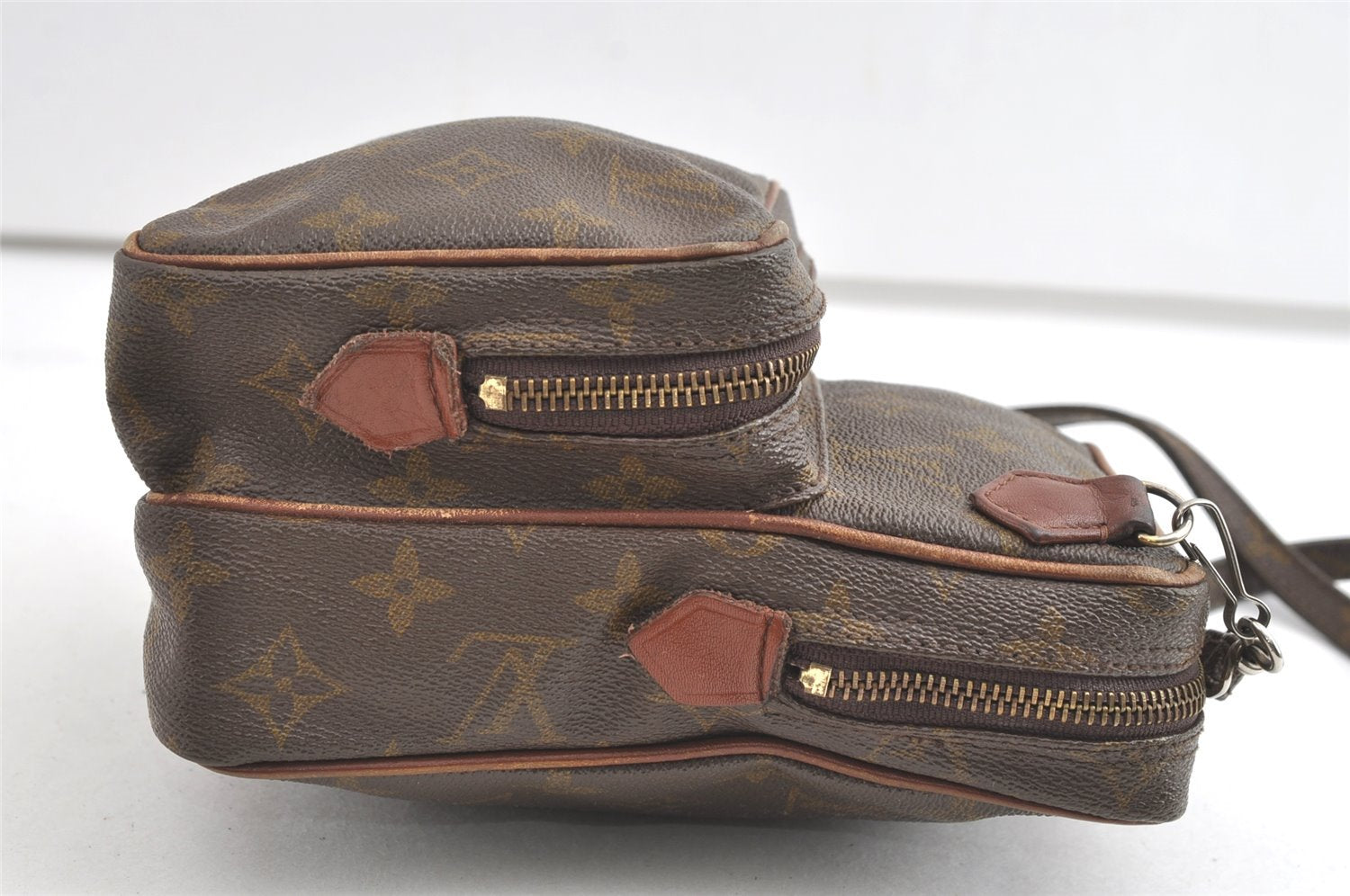 Authentic Louis Vuitton Monogram Amazone Shoulder Cross Body Bag Old Model 8135J