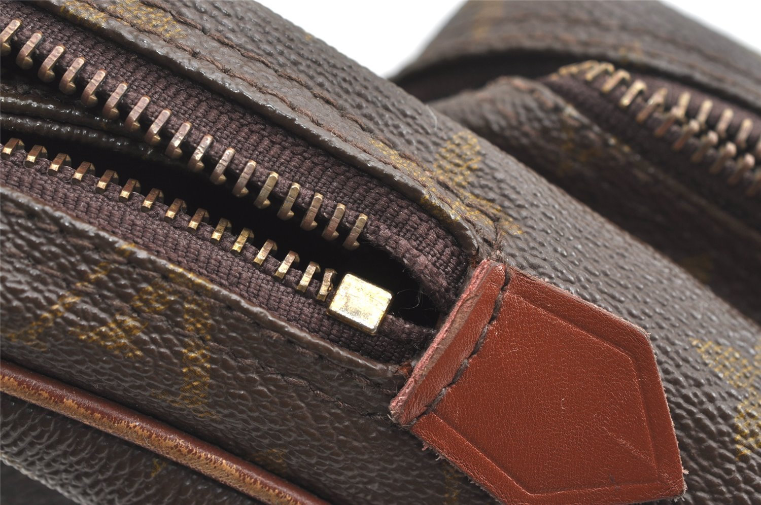 Authentic Louis Vuitton Monogram Amazone Shoulder Cross Body Bag Old Model 8135J