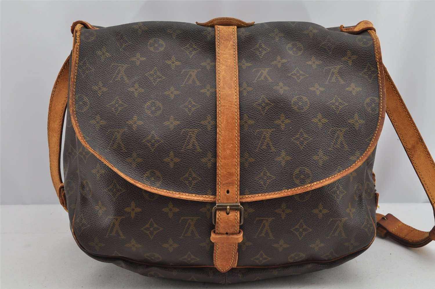 Authentic Louis Vuitton Monogram Saumur 35 Shoulder Cross Bag M42254 LV 8138J