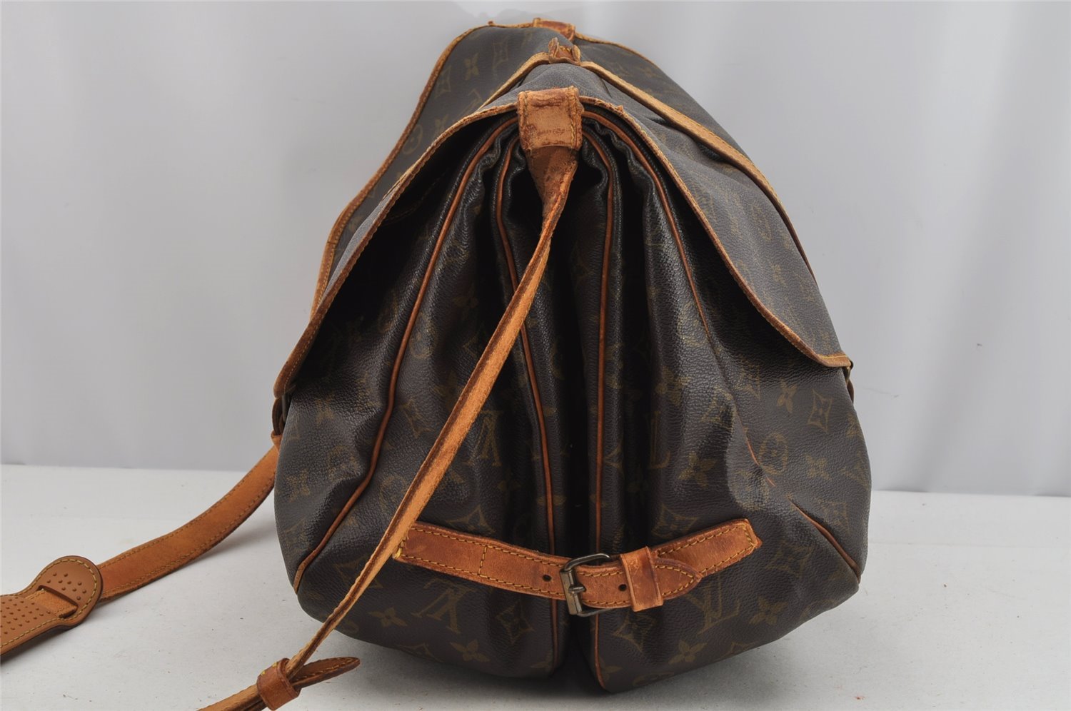 Authentic Louis Vuitton Monogram Saumur 35 Shoulder Cross Bag M42254 LV 8138J