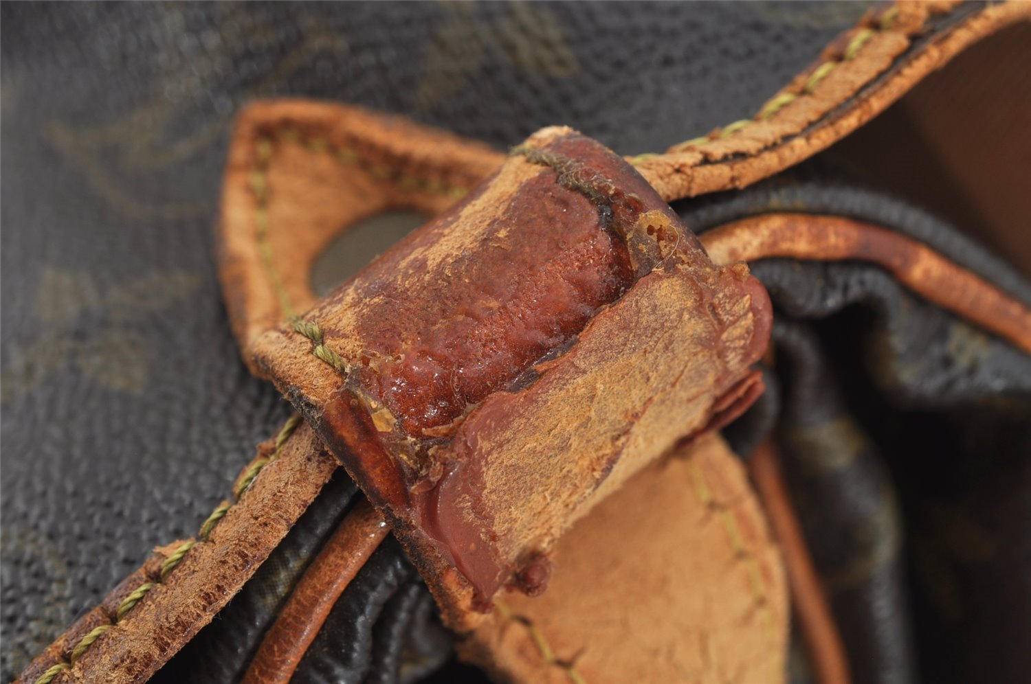 Authentic Louis Vuitton Monogram Saumur 35 Shoulder Cross Bag M42254 LV 8138J