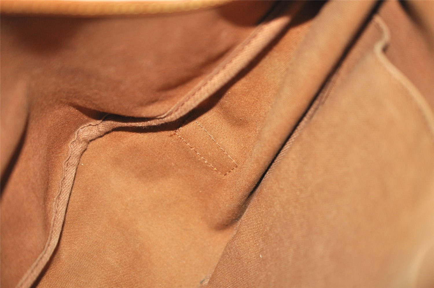 Authentic Louis Vuitton Monogram Saumur 35 Shoulder Cross Bag M42254 LV 8138J