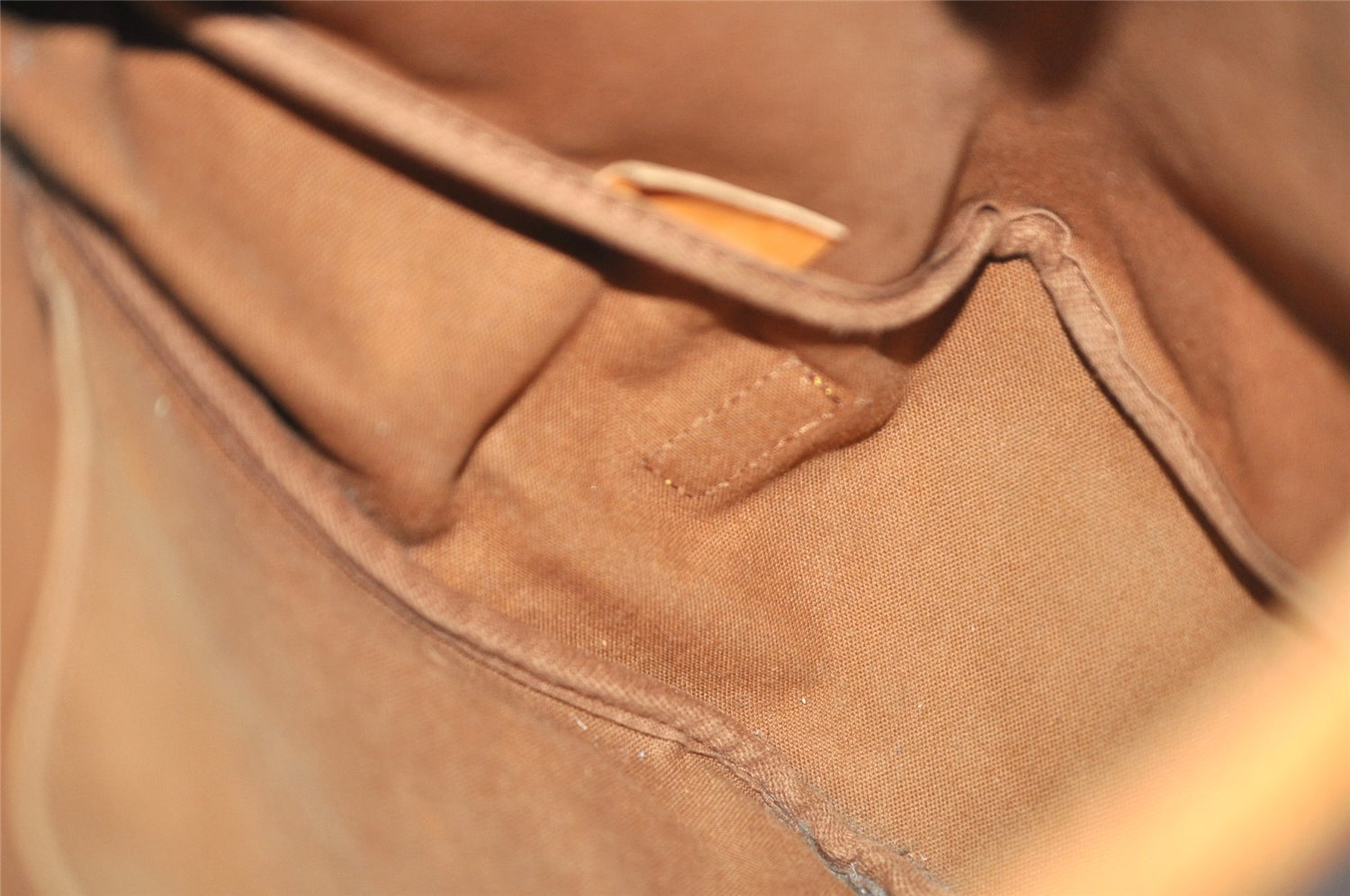 Authentic Louis Vuitton Monogram Saumur 35 Shoulder Cross Bag M42254 LV 8138J