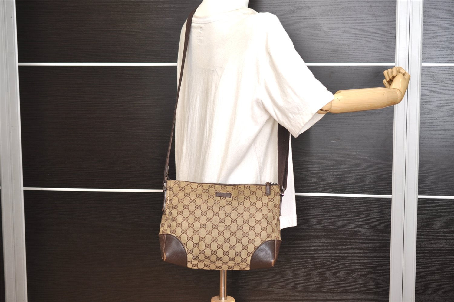 Authentic GUCCI Shoulder Cross Body Bag GG Canvas Leather 114273 Brown 8146J