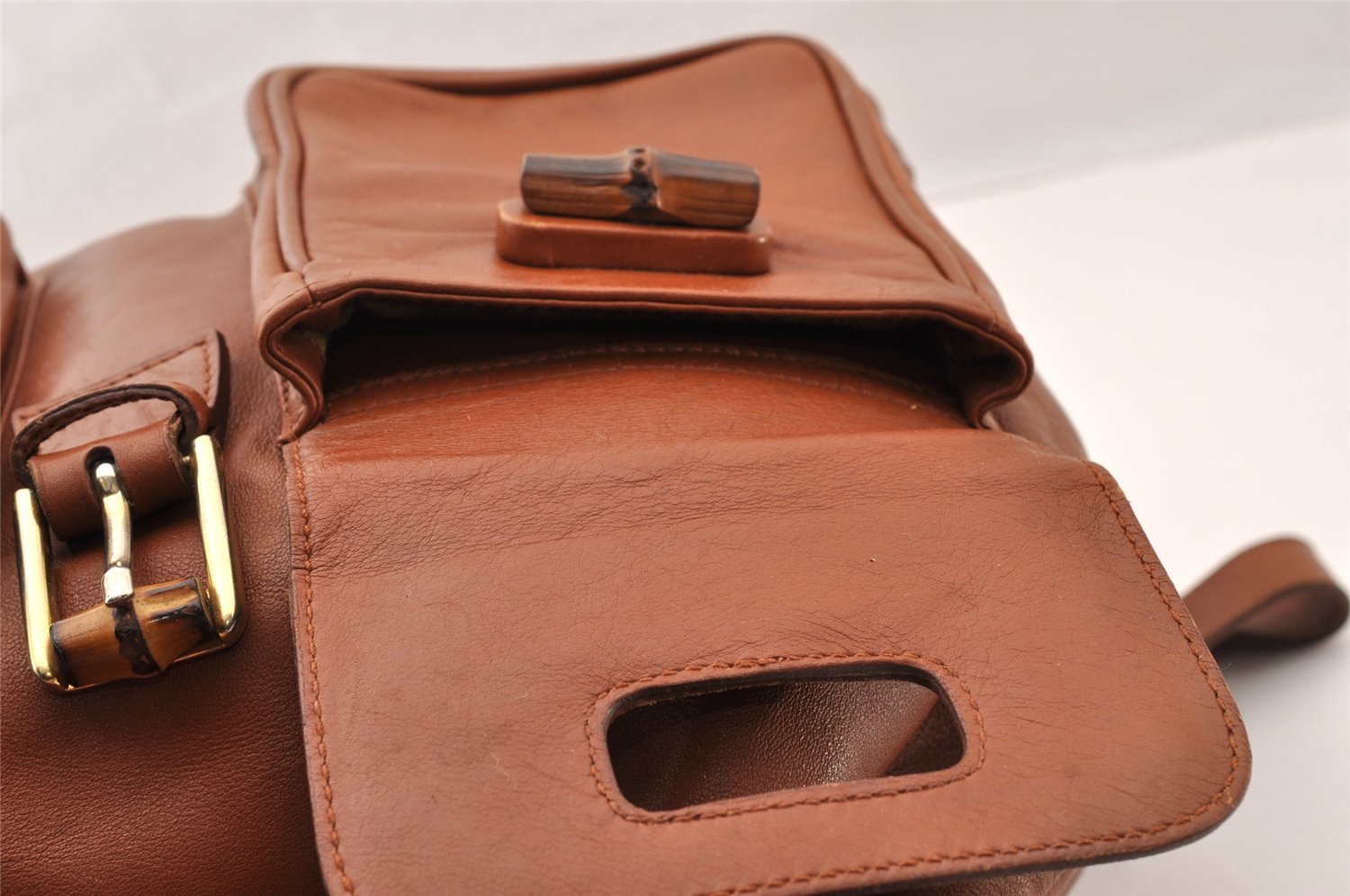 Authentic GUCCI Bamboo Vintage Drawstring Backpack Leather Brown 8155I