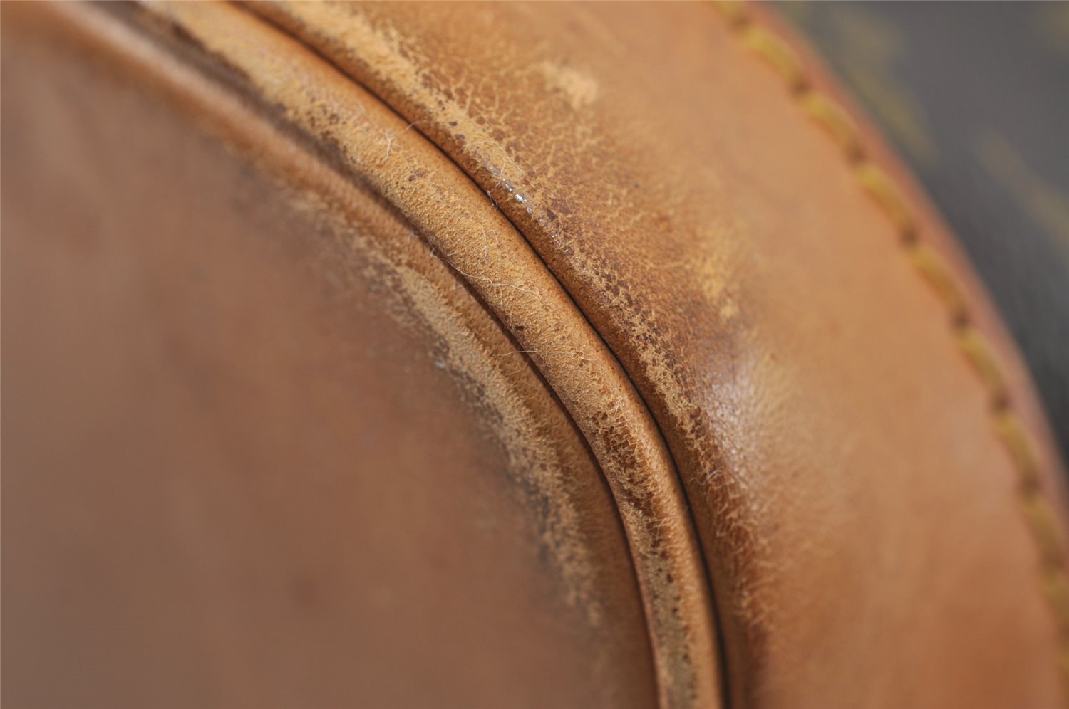 Authentic Louis Vuitton Monogram Alma Hand Bag Purse M51130 LV 8158I