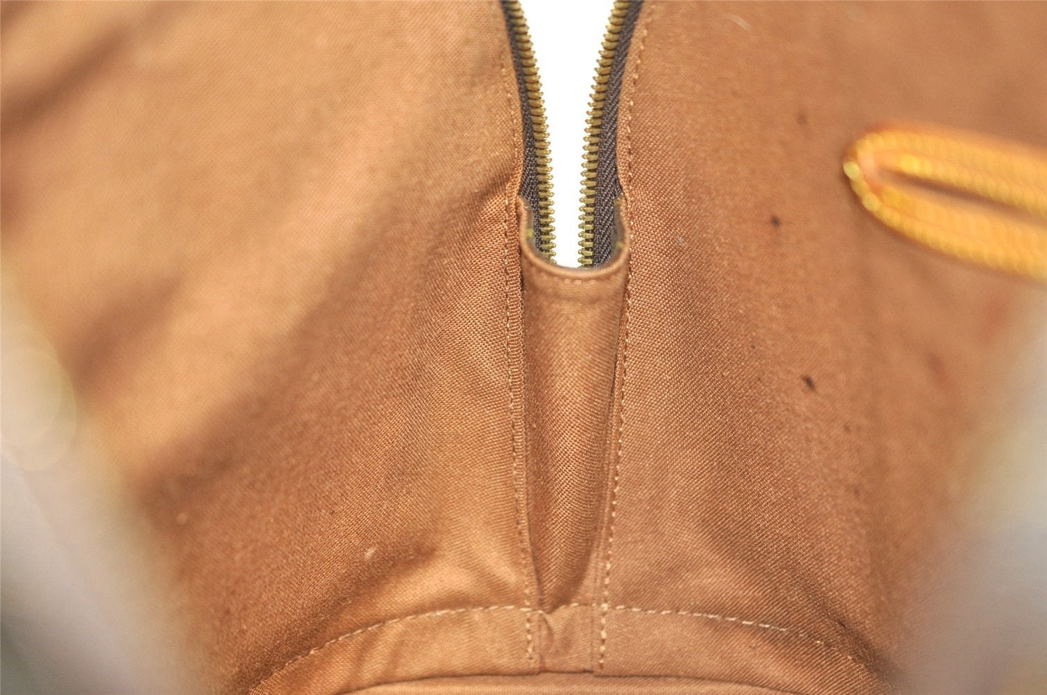 Authentic Louis Vuitton Monogram Alma Hand Bag Purse M51130 LV 8158I