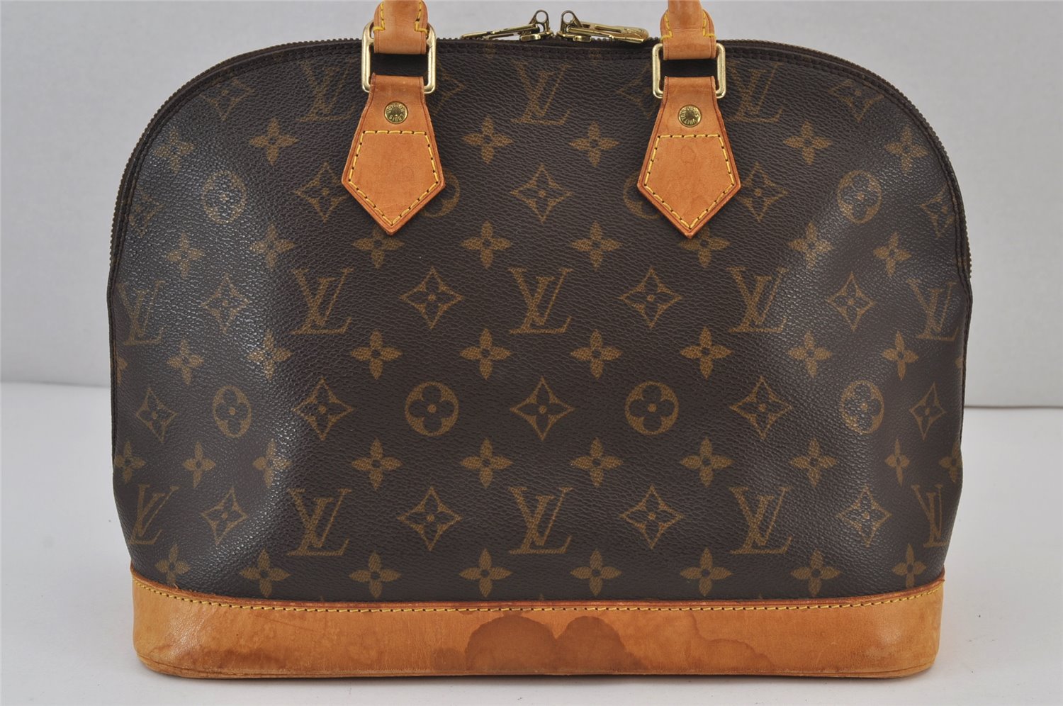 Authentic Louis Vuitton Monogram Alma Hand Bag Purse M51130 LV 8162J