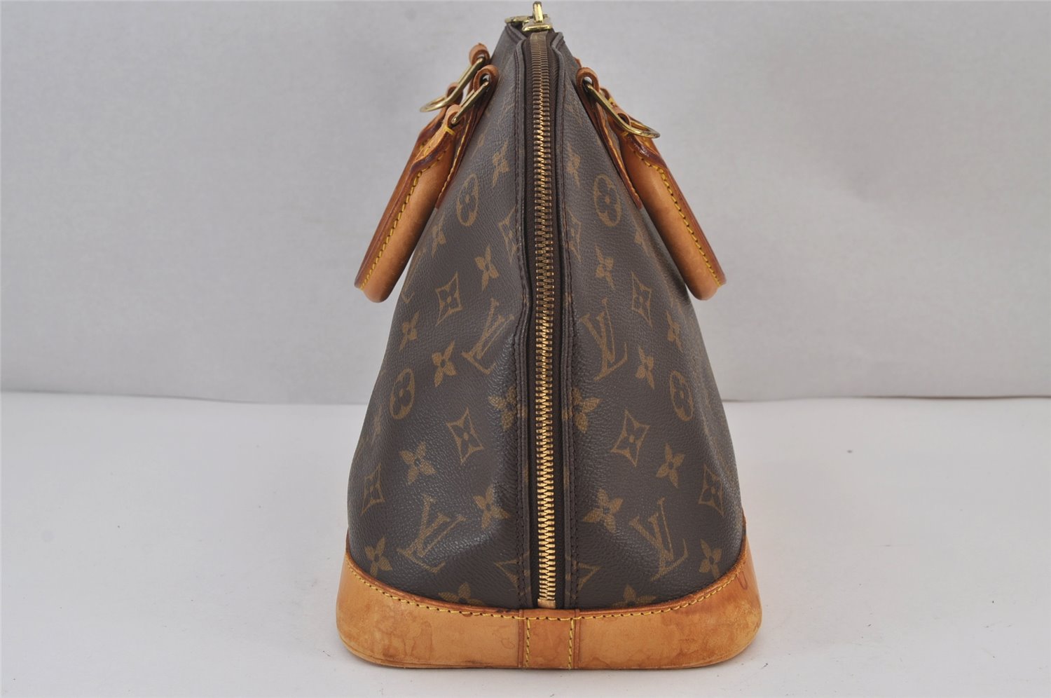 Authentic Louis Vuitton Monogram Alma Hand Bag Purse M51130 LV 8162J
