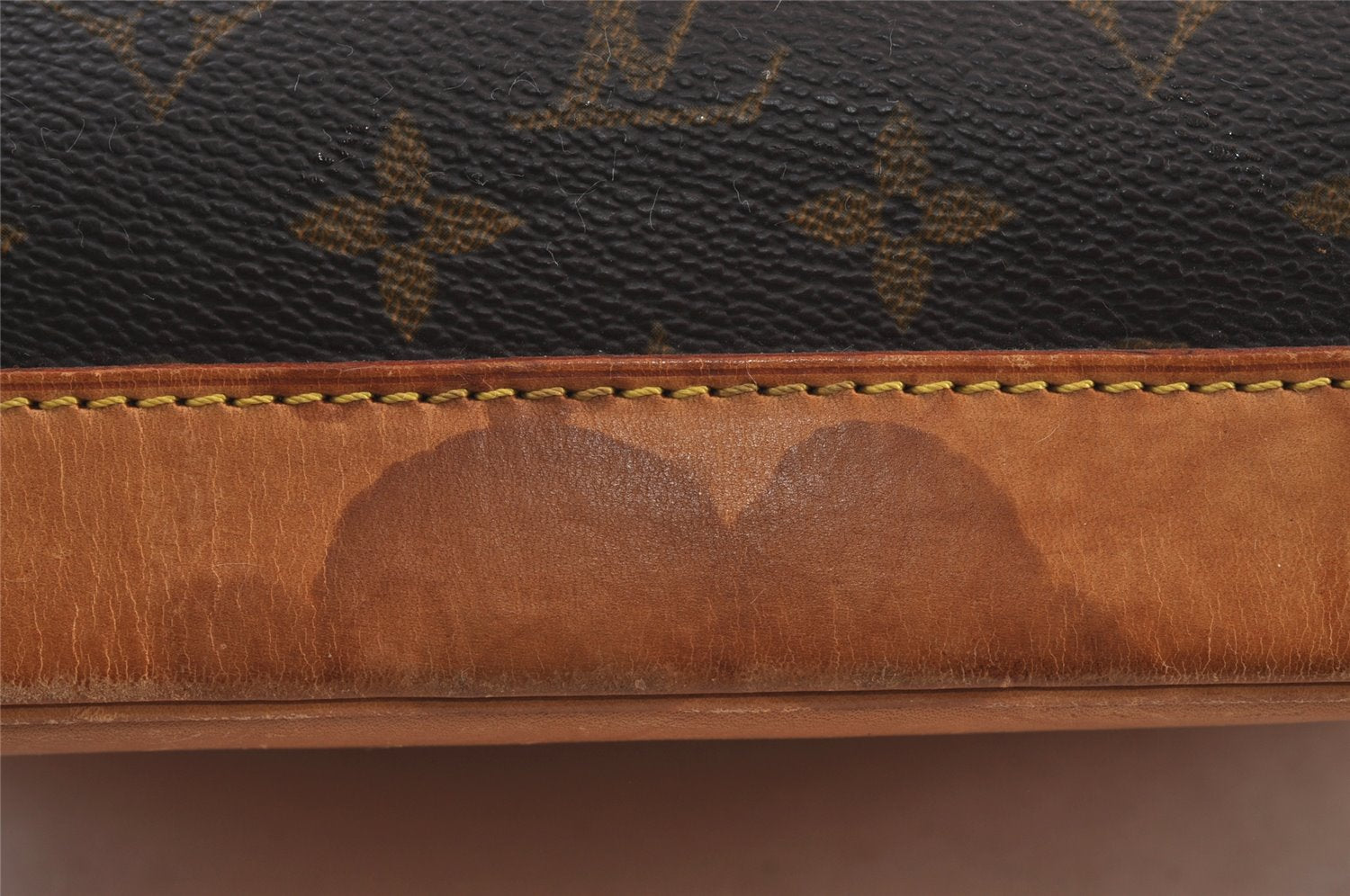 Authentic Louis Vuitton Monogram Alma Hand Bag Purse M51130 LV 8162J