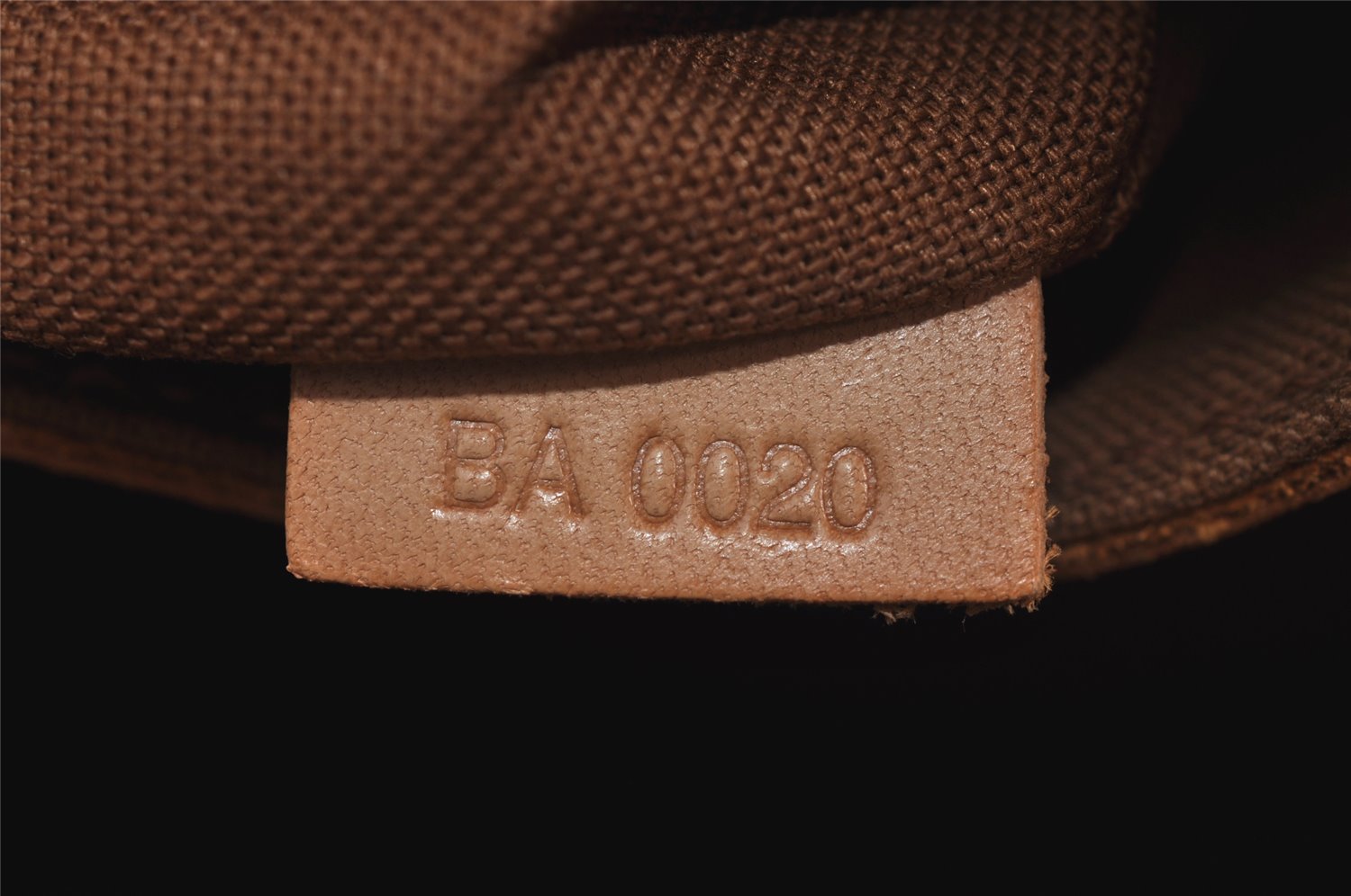 Authentic Louis Vuitton Monogram Alma Hand Bag Purse M51130 LV 8162J