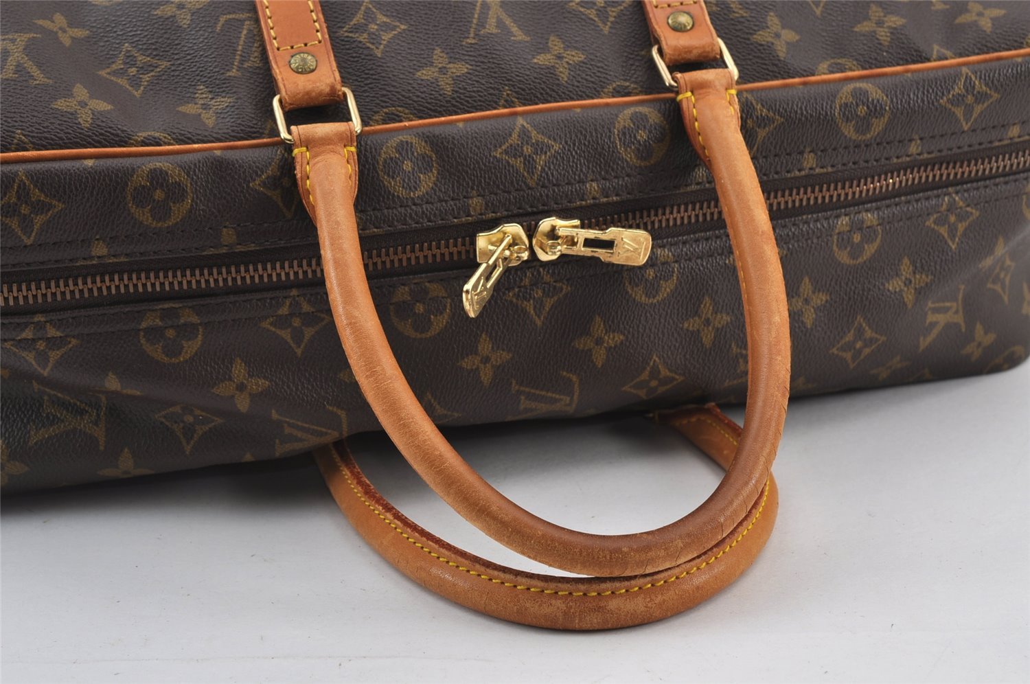 Authentic Louis Vuitton Monogram Sirius 45 Travel Boston Bag M41408 LV 8164J