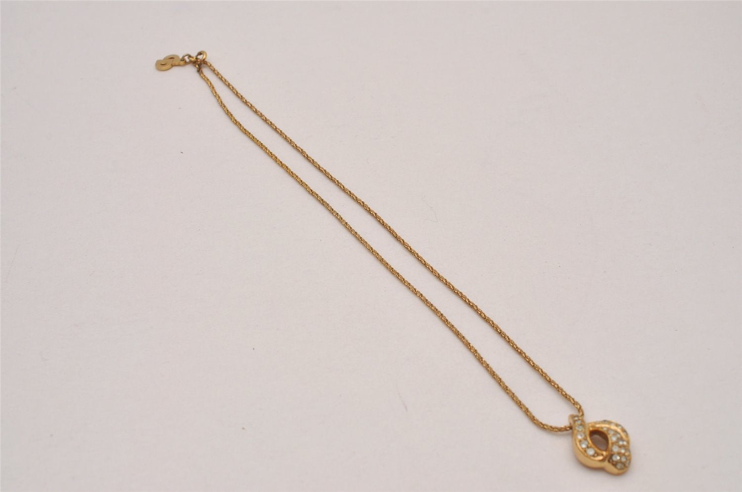 Authentic Christian Dior Gold Tone Rhinestone Chain Pendant Necklace CD 8165I